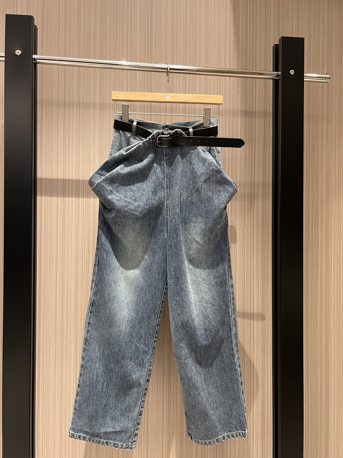 NO:320211,New style with super design, large pockets at the front of the waist, wide-leg jeans with belt, super personalized, cool, cool, loose and casual, age-reducing versatile SML, jeans, alexander wang19860909新款超有设计的 腰部前面大口袋设计 系腰带阔腿牛仔裤超个性 酷里带帅 宽松随意 减龄百搭SML,,jeans,alexander wang,Women's clothing