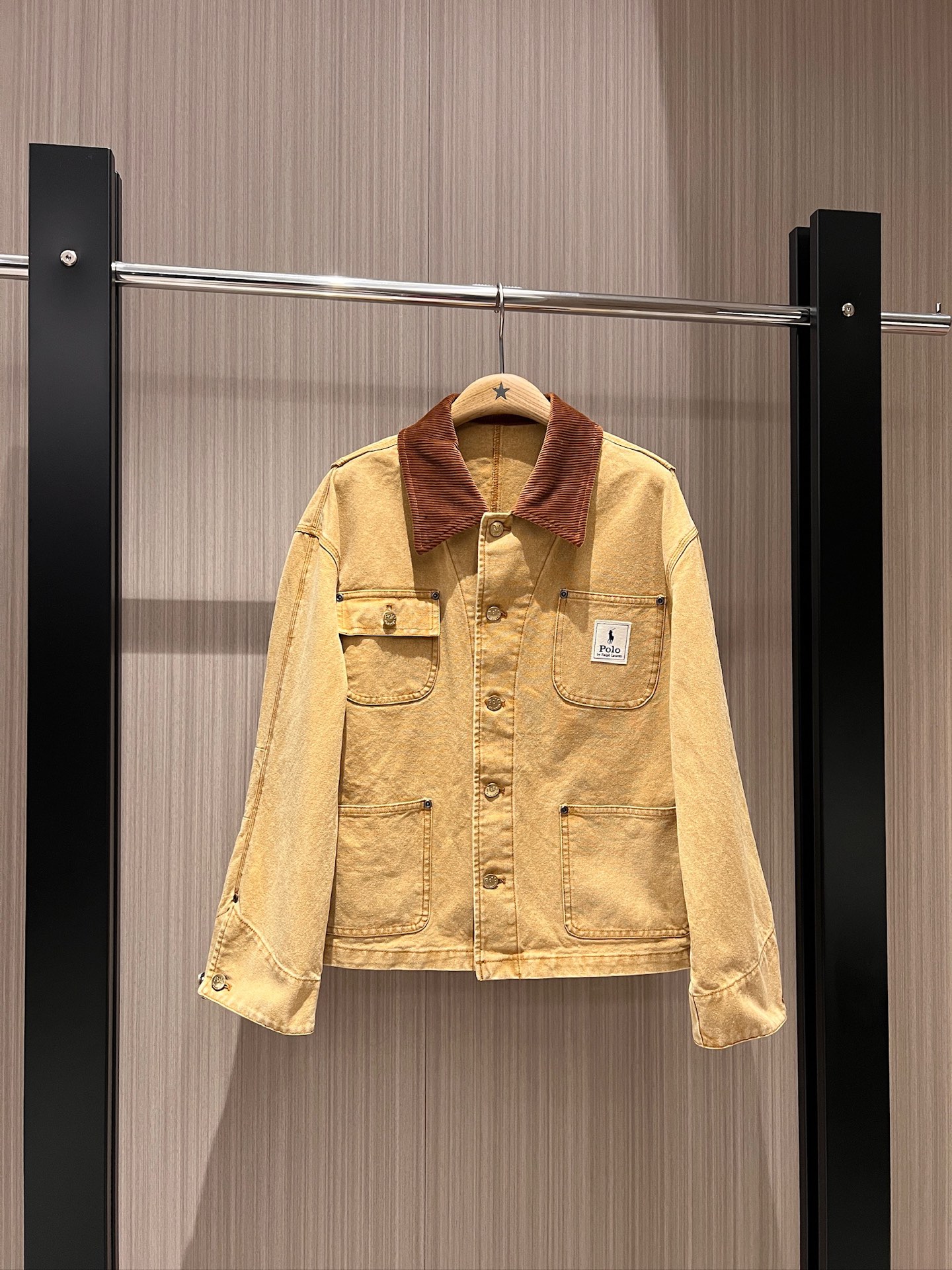 NO:321376,New corduroy casual jacket, loose silhouette of denim fabric, waist-hugging design, chest pocket logo label decorative hardware accessories mold opening, handsome street-blowing, sweet and cool versatile SML,, jackets & coats,alexander wang19860909新款拼灯芯绒休闲外套 牛仔面料宽松廓形 背后收腰设计 胸前口袋logo标签装饰五金配件开模 帅气炸街 甜酷百搭 SML,,jackets & coats,alexander wang,Women's clothing