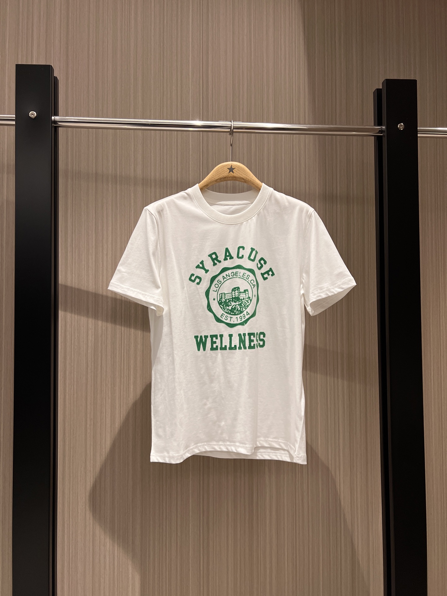 NO:324764,New American retro green flocking printed T-shirt refreshing and casual age-reducing versatile gray white SML, tees, t-shirt, alexander wang19860909新款美式复古绿色植绒印花T恤清爽休闲 减龄百搭灰色白色 SML,,tees，t-shirt,alexander wang,Women's clothing