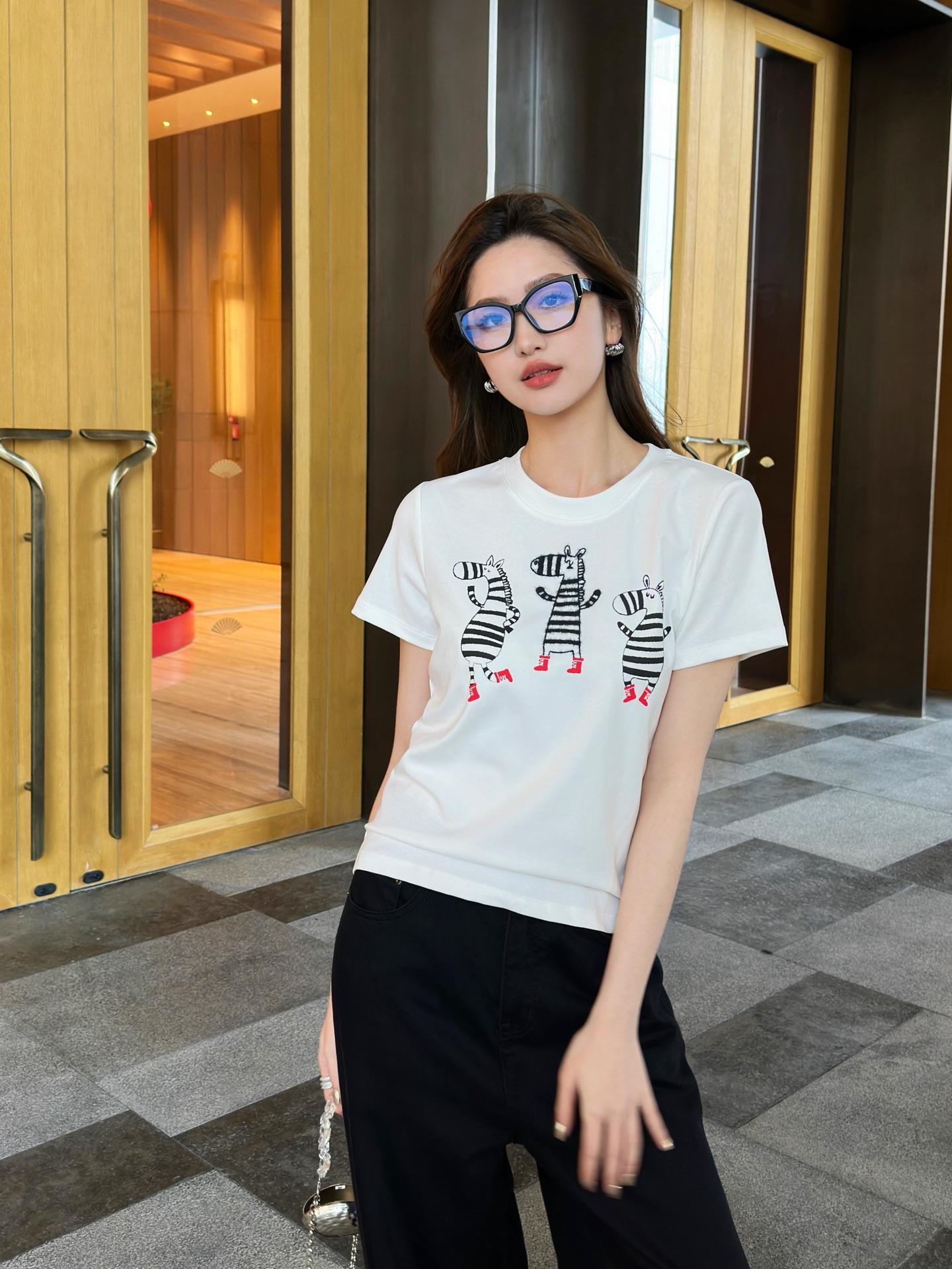 NO:317495,Red shoes pony, alexander wang19860909红鞋小马,,alexander wang,Women's clothing