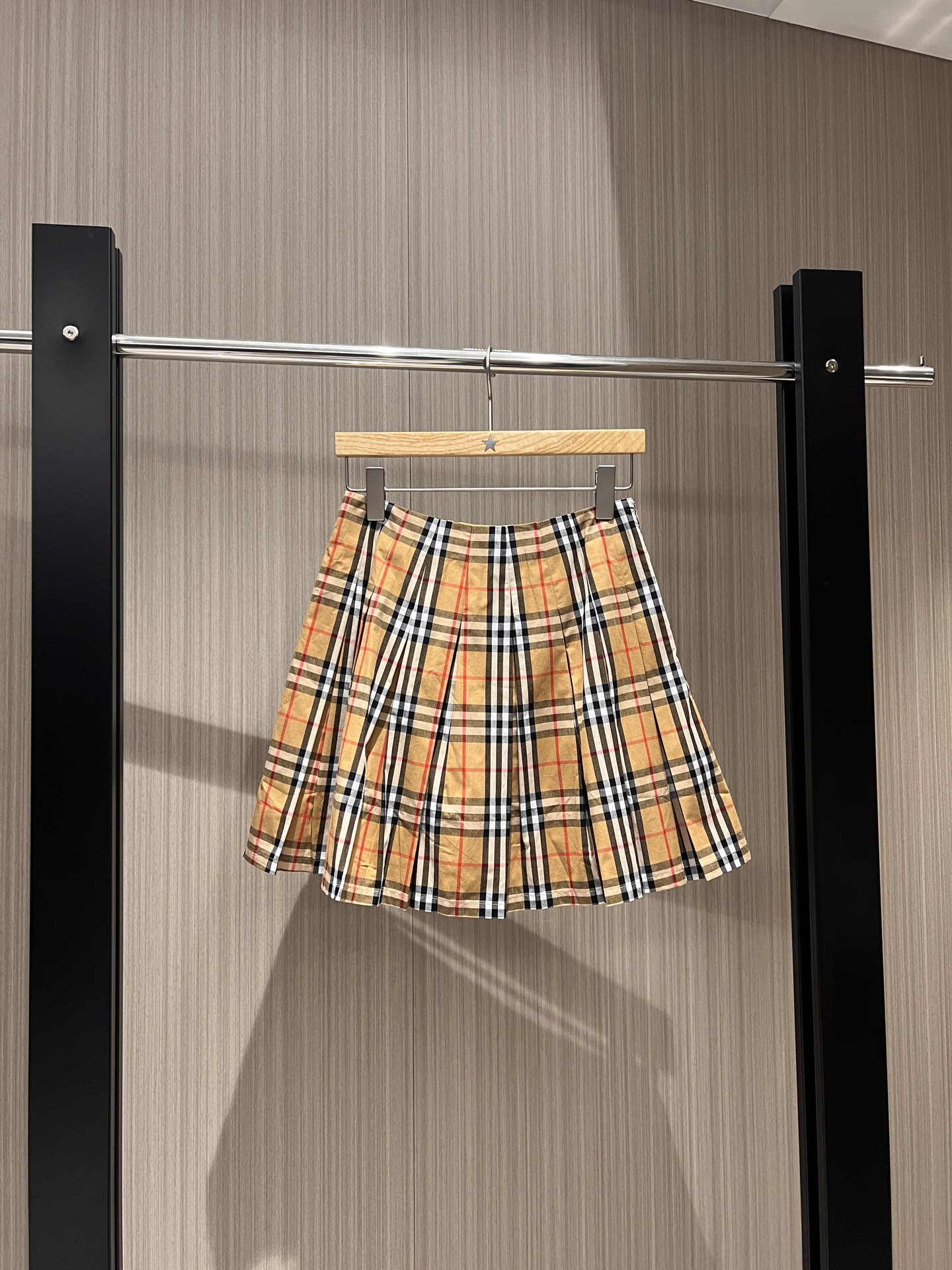 NO:317476,New British style classic checked pleated skirt shorts lining design, easy to wear, college style age-reducing, cute and versatile S-XL, skirts, shorts, alexander wang19860909新款英伦风经典格纹百褶半裙短裤内衬设计 穿搭方便 学院风减龄 可爱百搭S-XL,,skirts,shorts,alexander wang,Women's clothing