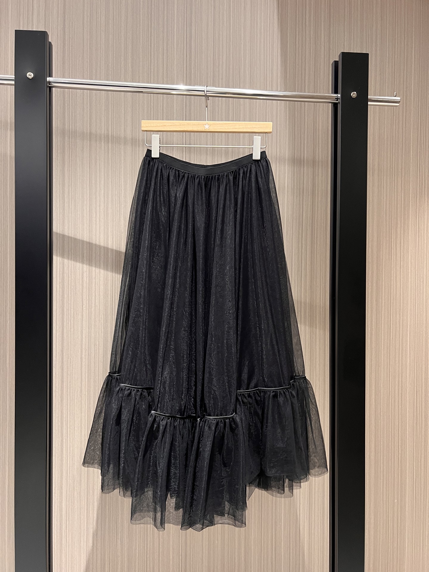 NO:317449,New classic elastic waist mesh skirt, high waist oversized skirt, spliced ​​pleated lotus leaf skirt, famous temperament, elegant lady, sweet and cute, no matter how to match it, white and black, SML, skirts, alexander wang19860909新款经典松紧腰网纱半裙 高腰超大裙摆 拼接褶皱荷叶裙摆名媛气质 优雅淑女 甜美可爱 怎么搭都不会错白色黑色 SML,,skirts,alexander wang,Women's clothing