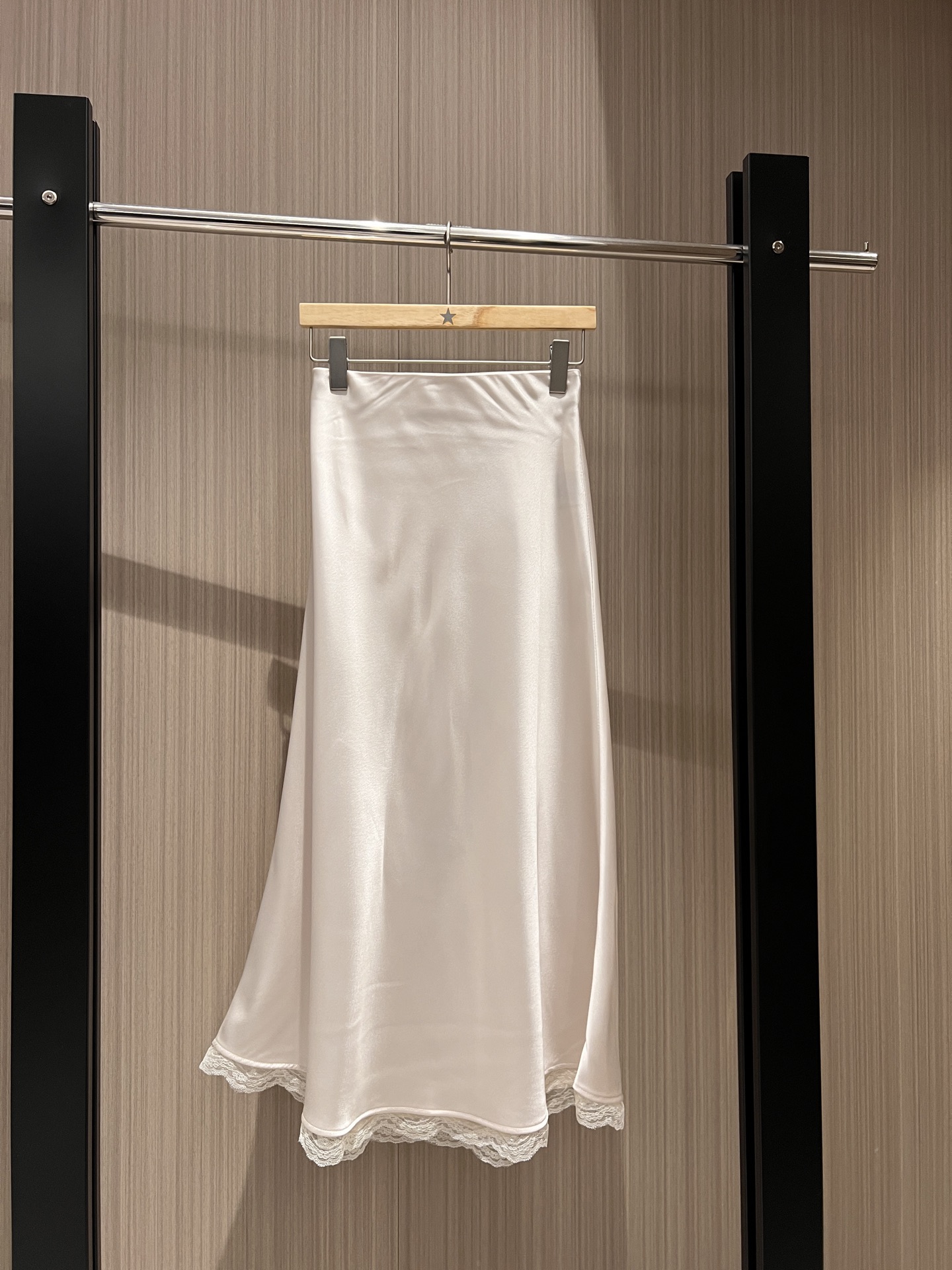 NO:317442,New French minimalist spliced ​​lace skirt long skirt elegant and simple temperament versatile and lady black apricot pink S-XL, skirts, alexander wang19860909新款法式极简拼接蕾丝边半裙长裙优雅简约 气质百搭名媛淑女 黑色杏色粉色 S-XL,,skirts,alexander wang,Women's clothing