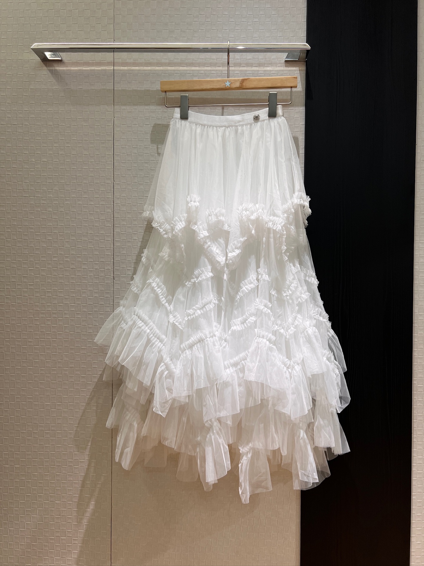 NO:414215,New elastic waist multi-layer irregular mesh cake skirt and skirt are sweet and cute, temperament and age-reducing exquisite little princess, essential for banquets, black and white powder SML, skirts, alexander wang19860909新款松紧腰多层不规则网纱蛋糕裙半裙甜美可爱 气质减龄精致小公主 宴会必备 黑白粉 SML,,skirts,alexander wang,Women's clothing