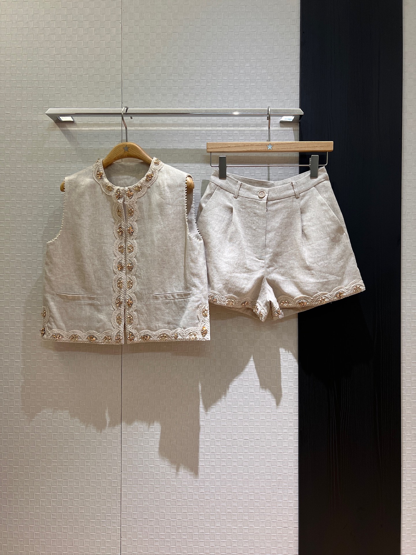 NO:421702,Vest shorts new heavy industry nail drill ethnic style vest vest jacket linen nail drill shorts fashionable and versatile temperament and age-reducing SML, shorts, jackets & coats, alexander wang19860909马甲 短裤新款重工钉钻民族风马甲背心外套亚麻钉钻短裤时尚百搭 气质减龄 SML,,shorts,jackets & coats,alexander wang,Women's clothing