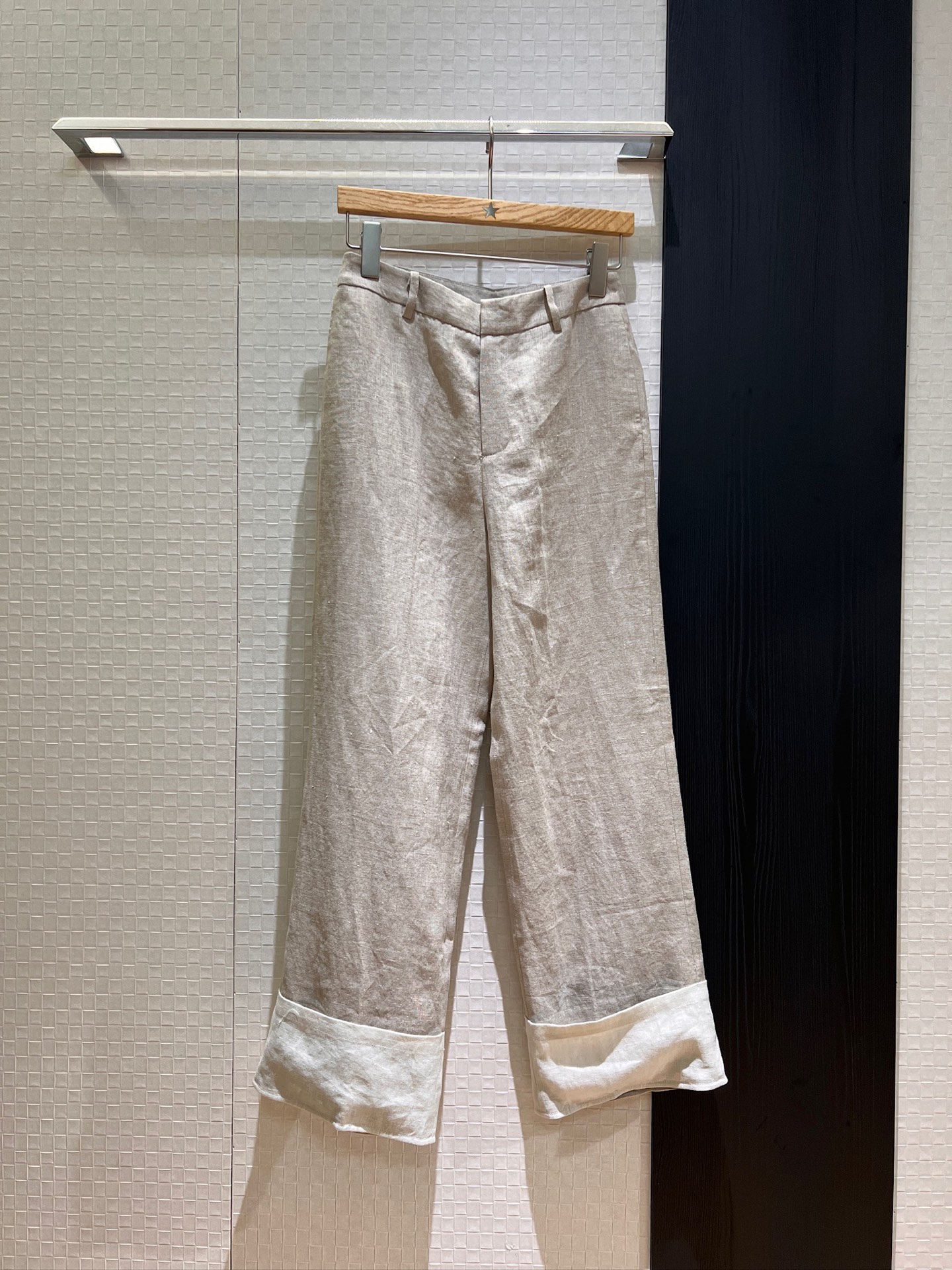 NO:421805,New color-blocking roll wide-edged linen casual wide-leg pants logo leather logo decoration minimalist lazy age-reducing versatile SML, alexander wang19860909新款拼色卷宽边亚麻休闲阔腿裤logo皮标装饰 极简慵懒 减龄百搭SML,,alexander wang,Women's clothing