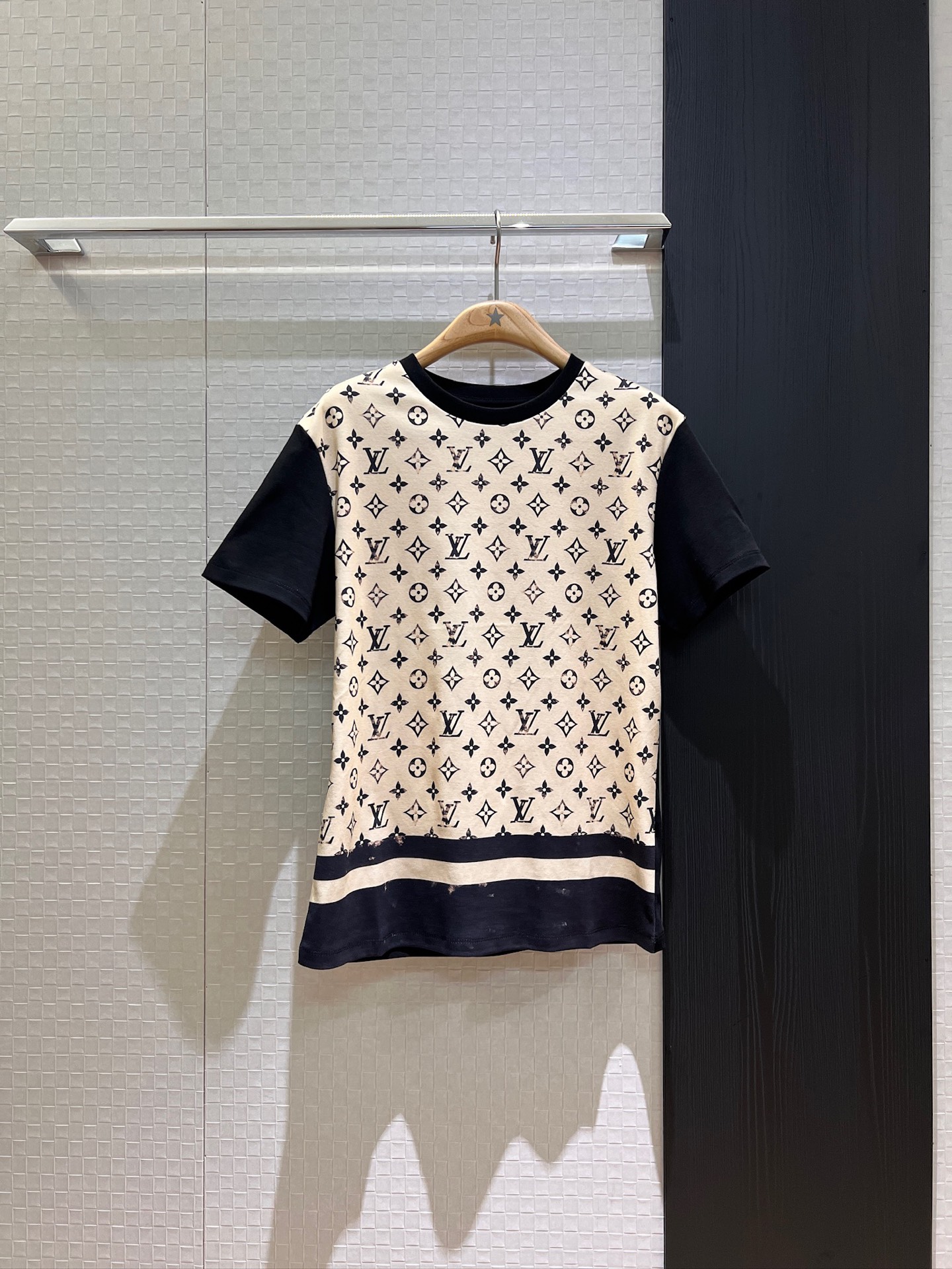 NO:423495,New front and rear color-blocking printed T-shirt Positioning printed fashionable and casual temperament versatile pink apricot SML, tees, t-shirt, alexander wang19860909新款前后拼色印花T恤 定位印花时尚休闲 气质百搭粉色杏色 SML,,tees，t-shirt,alexander wang,Women's clothing