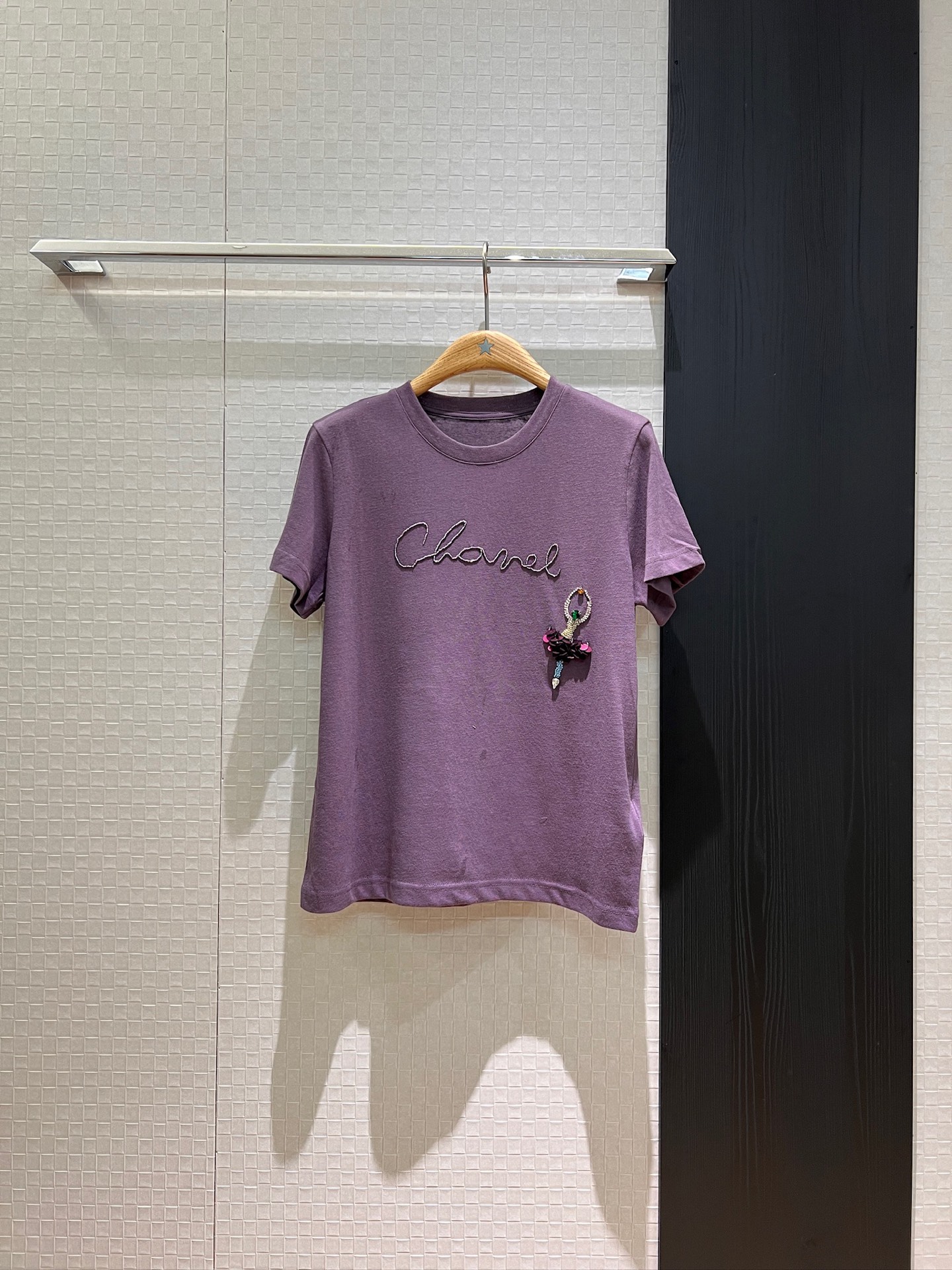 NO:429981,New heavy industry beaded logo letter cute T-shirt three-dimensional rhinestone sequin skirt Balei no girls' decoration exquisite and cute. Age-reducing essential purple pink yellow and white SML, skirts,tees, t-shirt,alexander wang19860909新款重工钉珠logo字母可爱T恤 立体水钻亮片裙巴蕾無女孩装饰精致可爱 减龄必备紫粉黄白 SML,,skirts,tees，t-shirt,alexander wang,Women's clothing