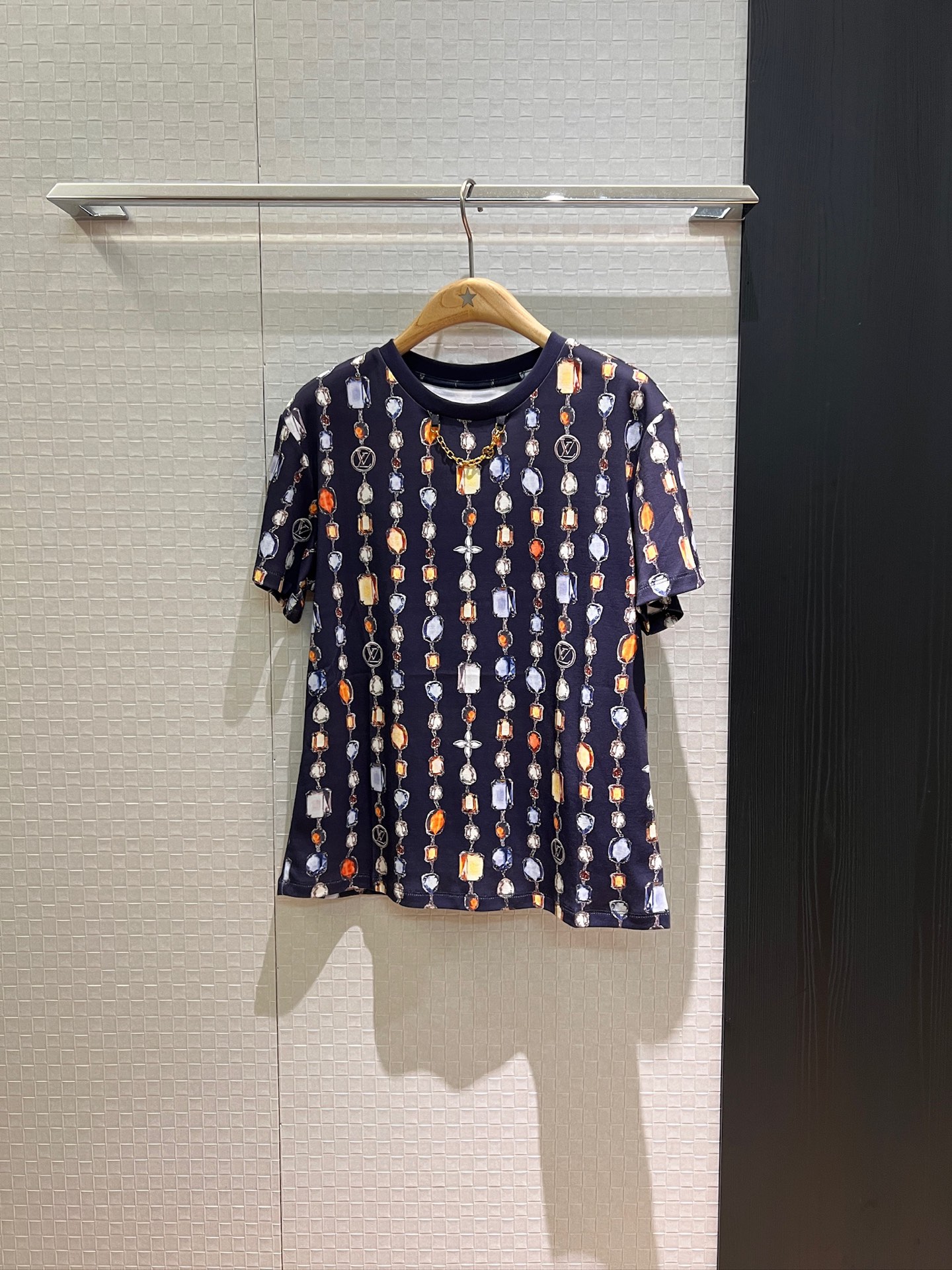 NO:433083,New classic chain decorative gemstone print T-shirt fashion casual SML, tees, t-shirt, alexander wang19860909新款经典链条装饰宝石印花T恤时尚休闲 SML,,tees，t-shirt,alexander wang,Women's clothing