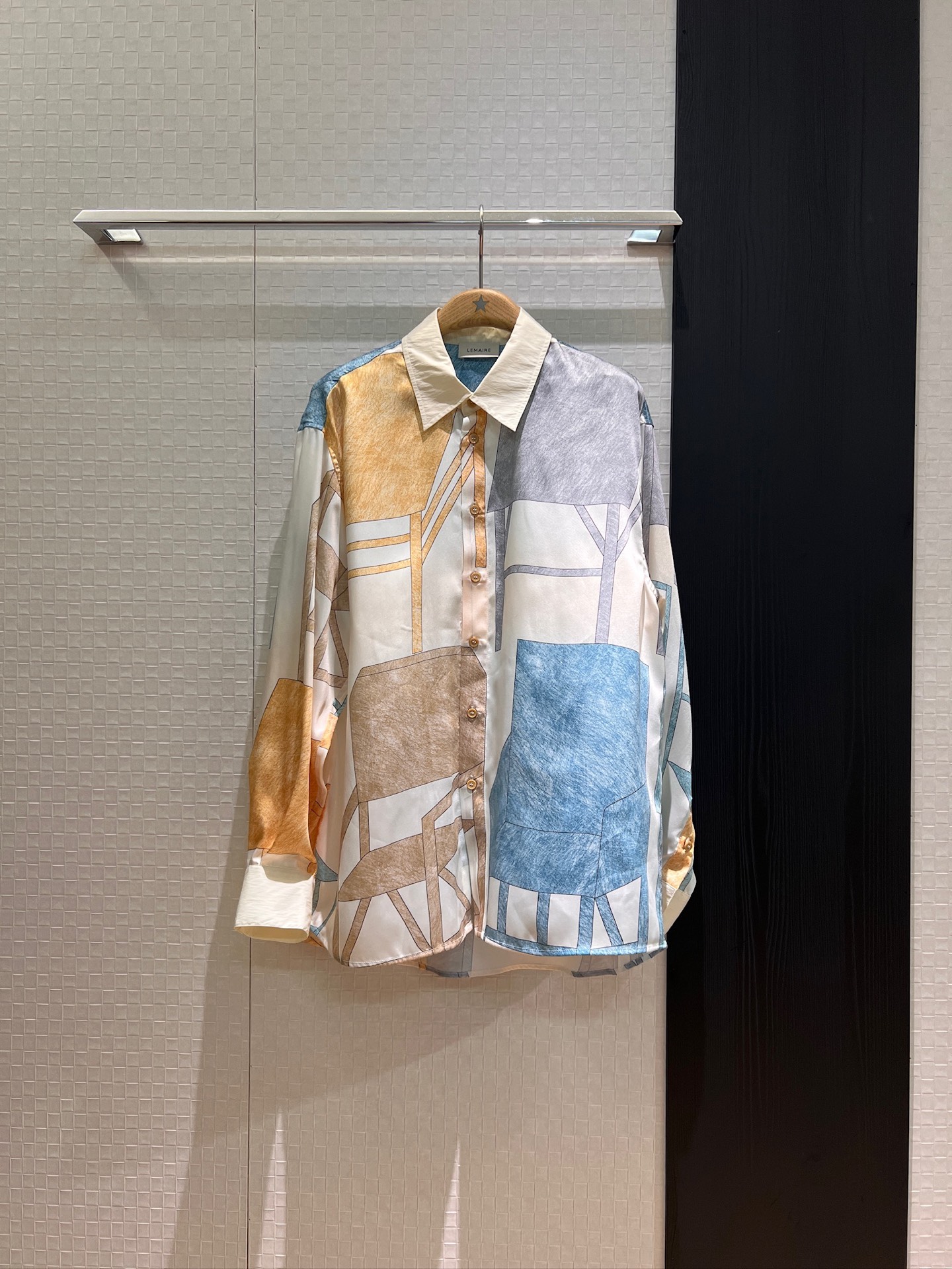 NO:433710,New LEMAIRE joint model loose geometric multi-color color-blocking shirt soft and thin loose loose and lazy fashionable and versatile SML, alexander wang19860909新款LEMAIRE联名款 宽松几何多色拼色衬衣柔软轻薄 宽松慵懒 时尚百搭SML,,alexander wang,Women's clothing