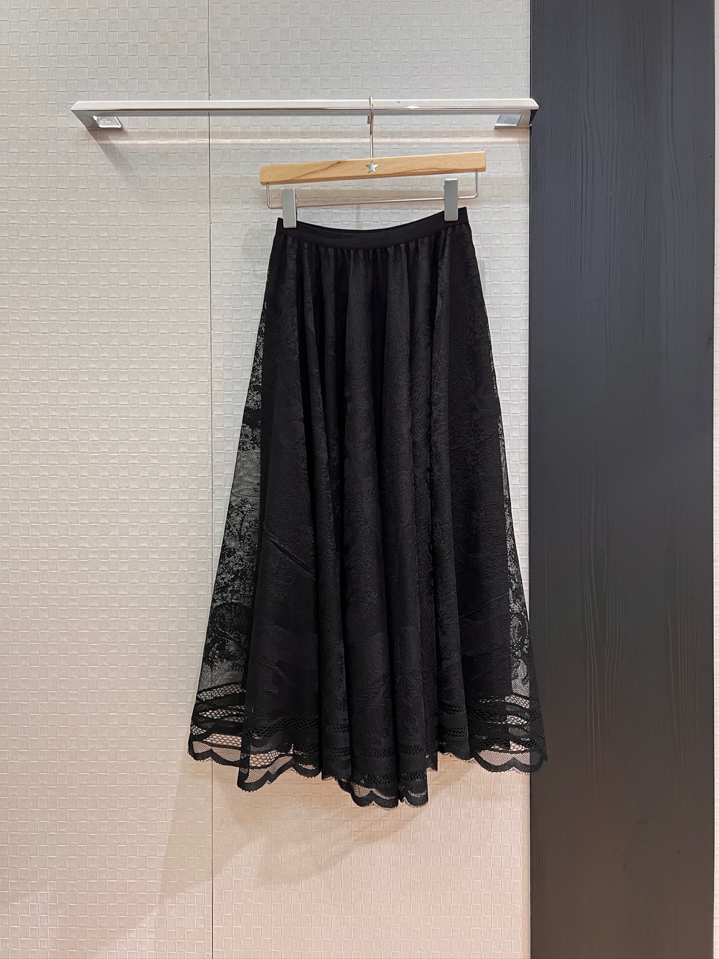 NO:436087,New Juyi Tiger Lace Jacquard Skirt, Vacation style oversized skirt, elegant temperament, age-reducing versatile black pink white SML, skirts, alexander wang19860909新款茹伊老虎蕾丝提花大摆半裙 度假风超大裙摆 气质优雅 减龄百搭黑色粉色白色 SML,,skirts,alexander wang,Women's clothing