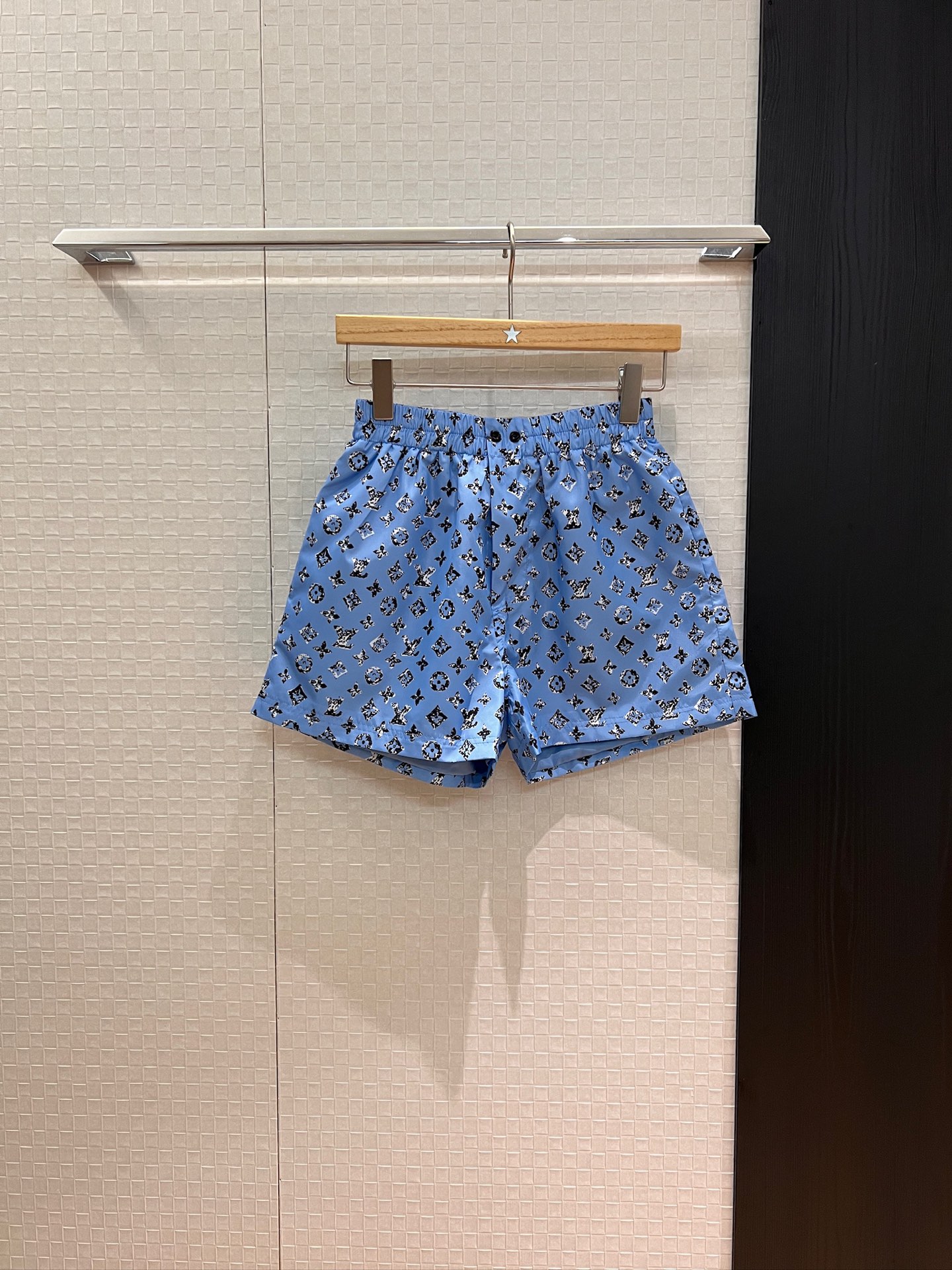 NO:439886,New old-fashioned printed shorts, elastic waist, fashionable and casual, age-reducing versatile blue and white SML, shorts, alexander wang19860909新款做旧老花印花短裤 松紧腰时尚休闲 减龄百搭蓝色白色 SML,,shorts,alexander wang,Women's clothing