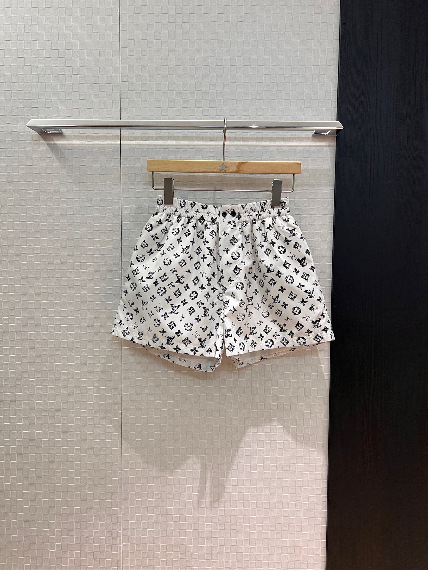 NO:439898,New old-fashioned printed shorts, elastic waist, fashionable and casual, age-reducing versatile blue and white SML, shorts, alexander wang19860909新款做旧老花印花短裤 松紧腰时尚休闲 减龄百搭蓝色白色 SML,,shorts,alexander wang,Women's clothing