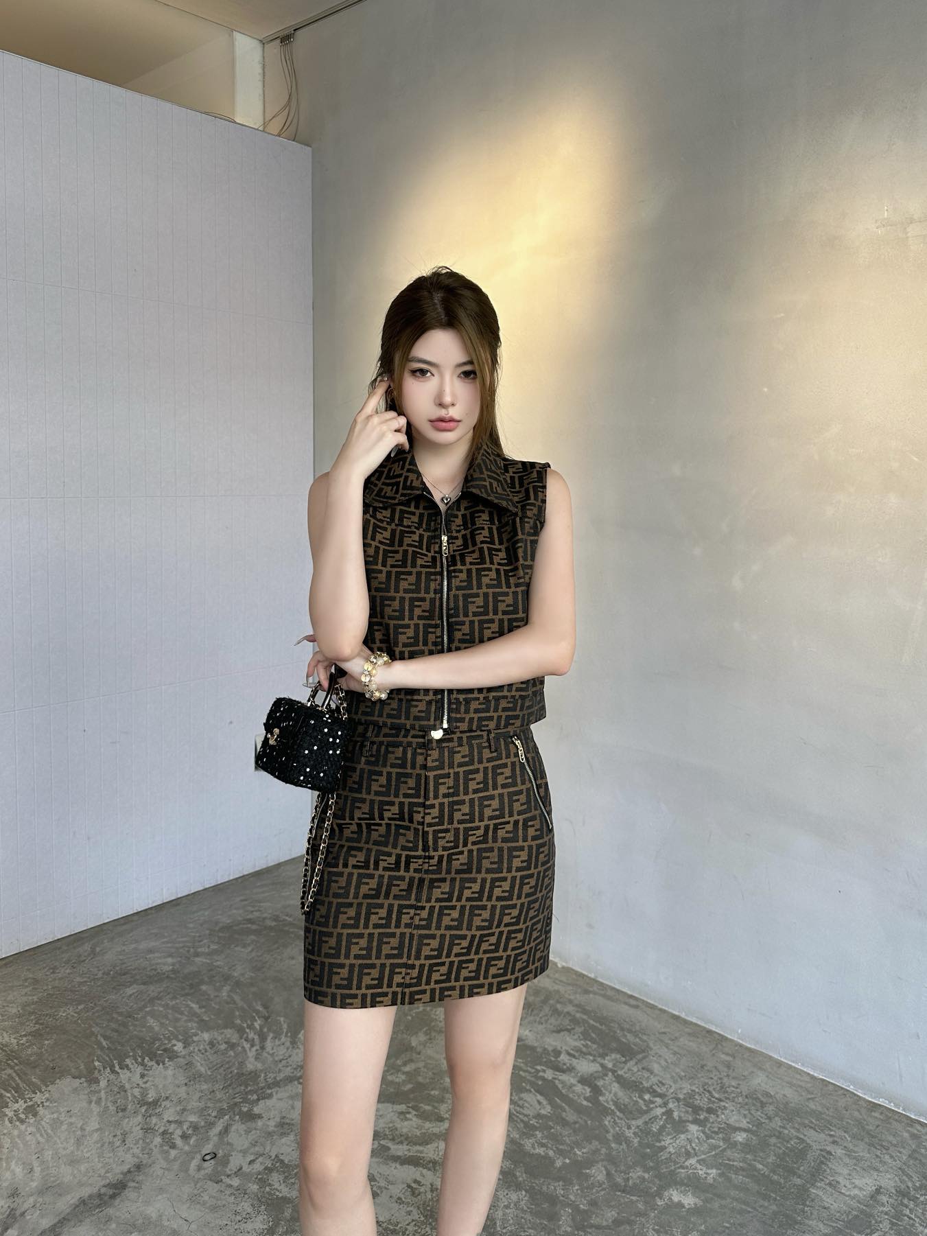 NO:441538,Horse half-one match, alexander wang19860909马 半一搭配,,alexander wang,Women's clothing