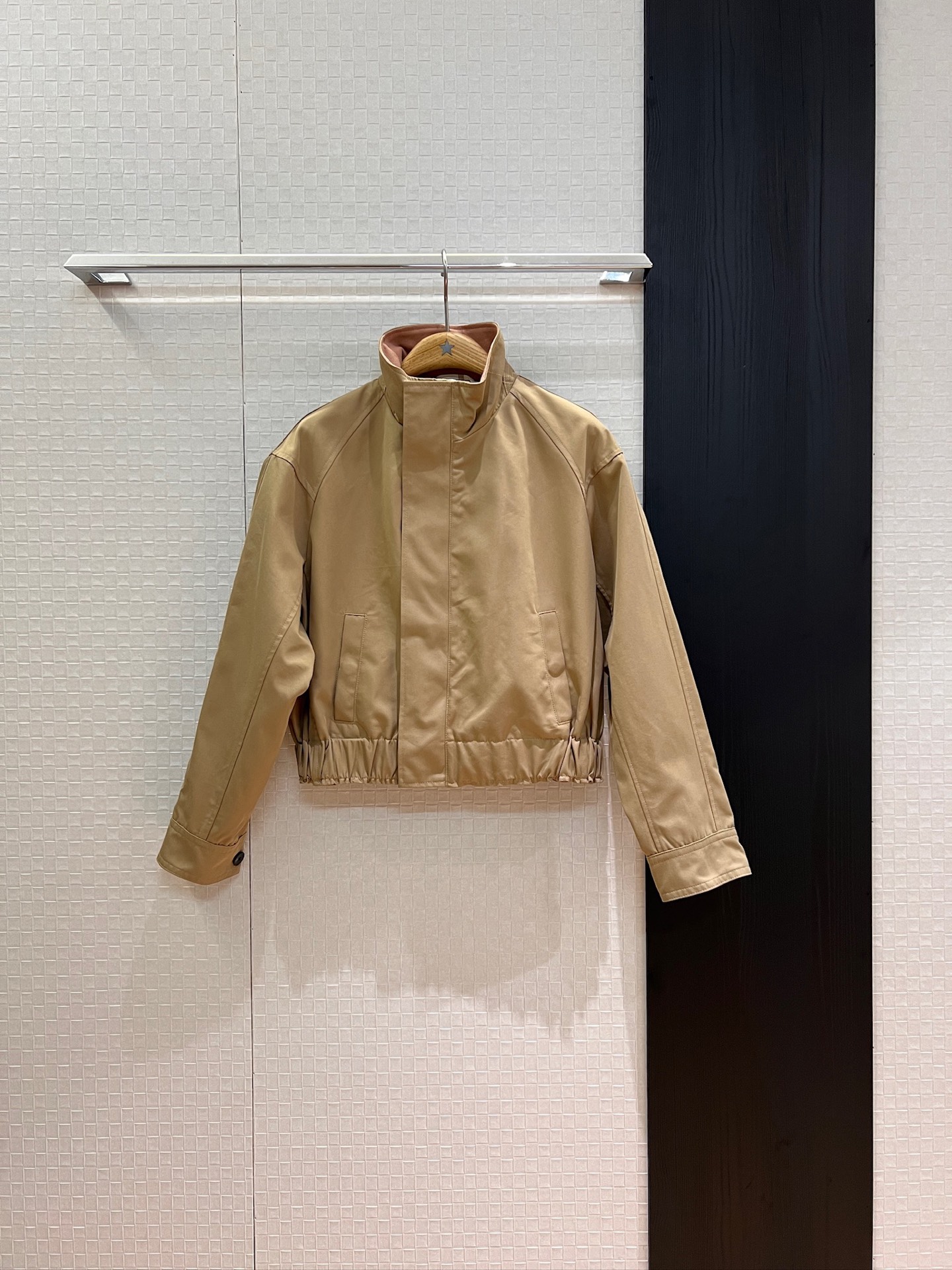 NO:444839,The same style of the new BV show, the old cadre corduroy collar spliced ​​plaid lining waist jacket, sweet and casual cuff plaid curled edge street shot styling SML, bottega veneta, jackets & coats, jackets & coats, alexander wang19860909新款BV秀场同款 老干部灯芯绒领拼接格纹内衬收腰外套夹克甜酷休闲 袖口格纹卷边街拍凹造型 SML,,bottega veneta,jackets & coats,jackets & coats,alexander wang,Women's clothing