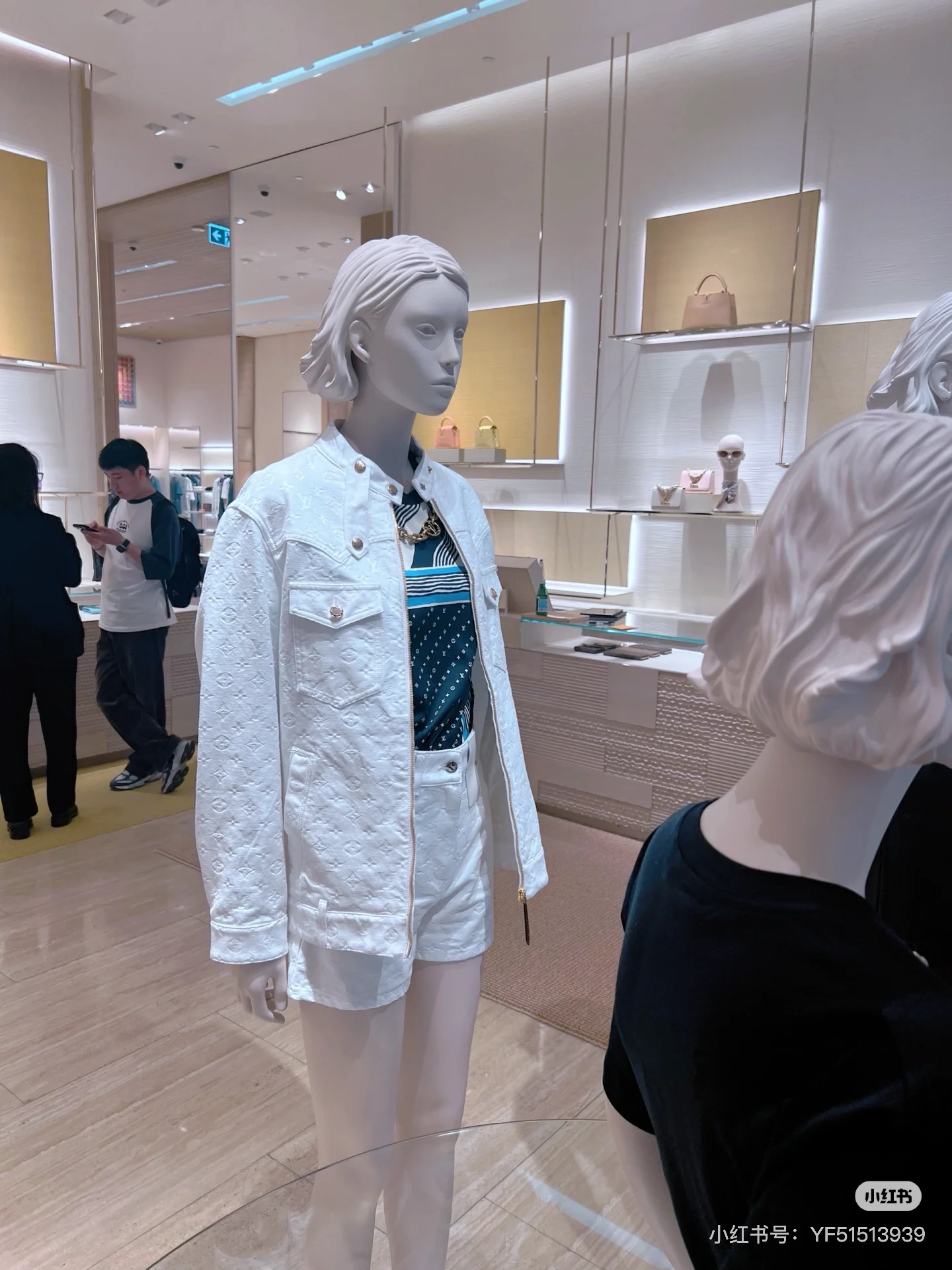 NO:446939,locomotive wind, alexander wang19860909机车风,,alexander wang,Women's clothing