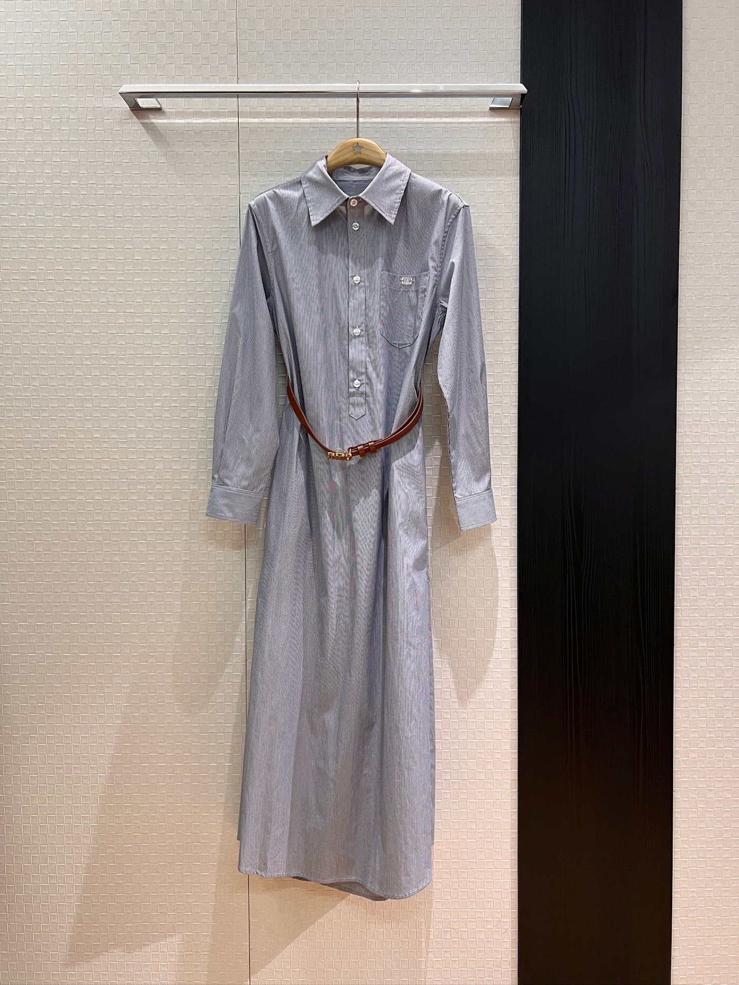 NO:458440,New Arc de Triomphe embroidered pocket decoration Striped shirt long skirt Dress Delivery Arc de Triomphe belt Pockets on both sides Slit slits Lazy and casual age-reducing versatile SML, skirts, alexander wang19860909新款来袭凯旋门刺绣口袋装饰 条纹衬衣长裙 连衣裙 配送凯旋门腰带 两侧有口袋 裙摆开叉 慵懒休闲减龄百搭 SML,,skirts,alexander wang,Women's clothing
