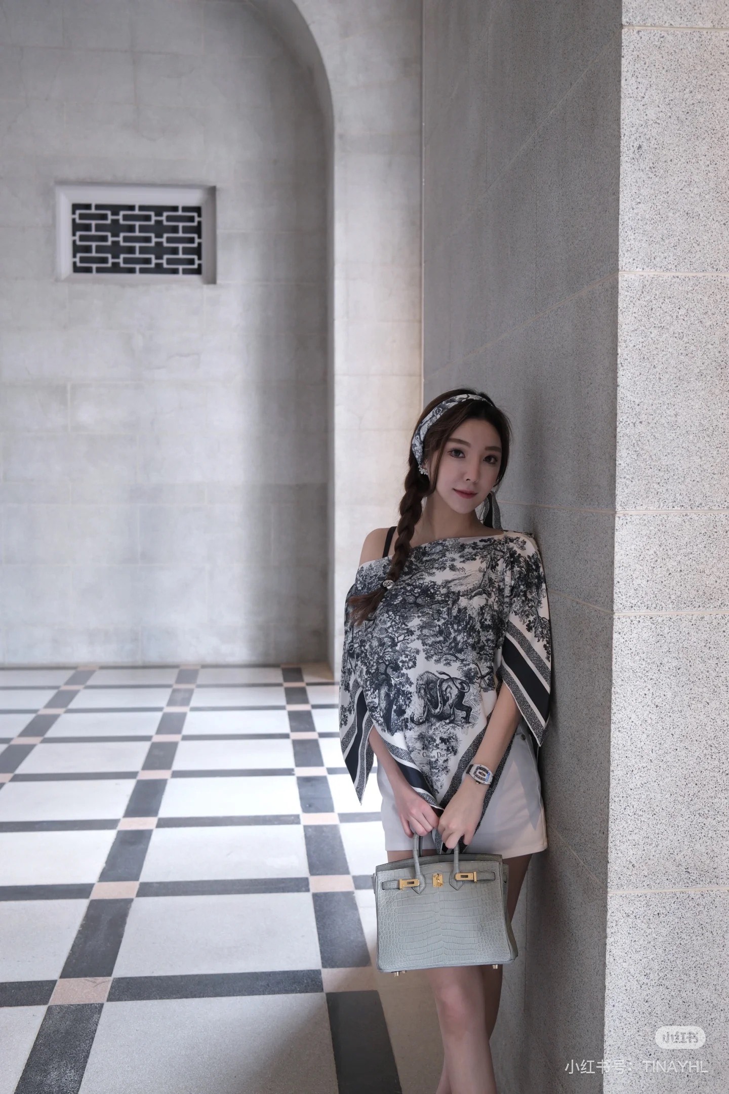 NO:739816,Sloping shoulders, one-line shoulders,19860909斜肩 一字肩,,,Women's clothing