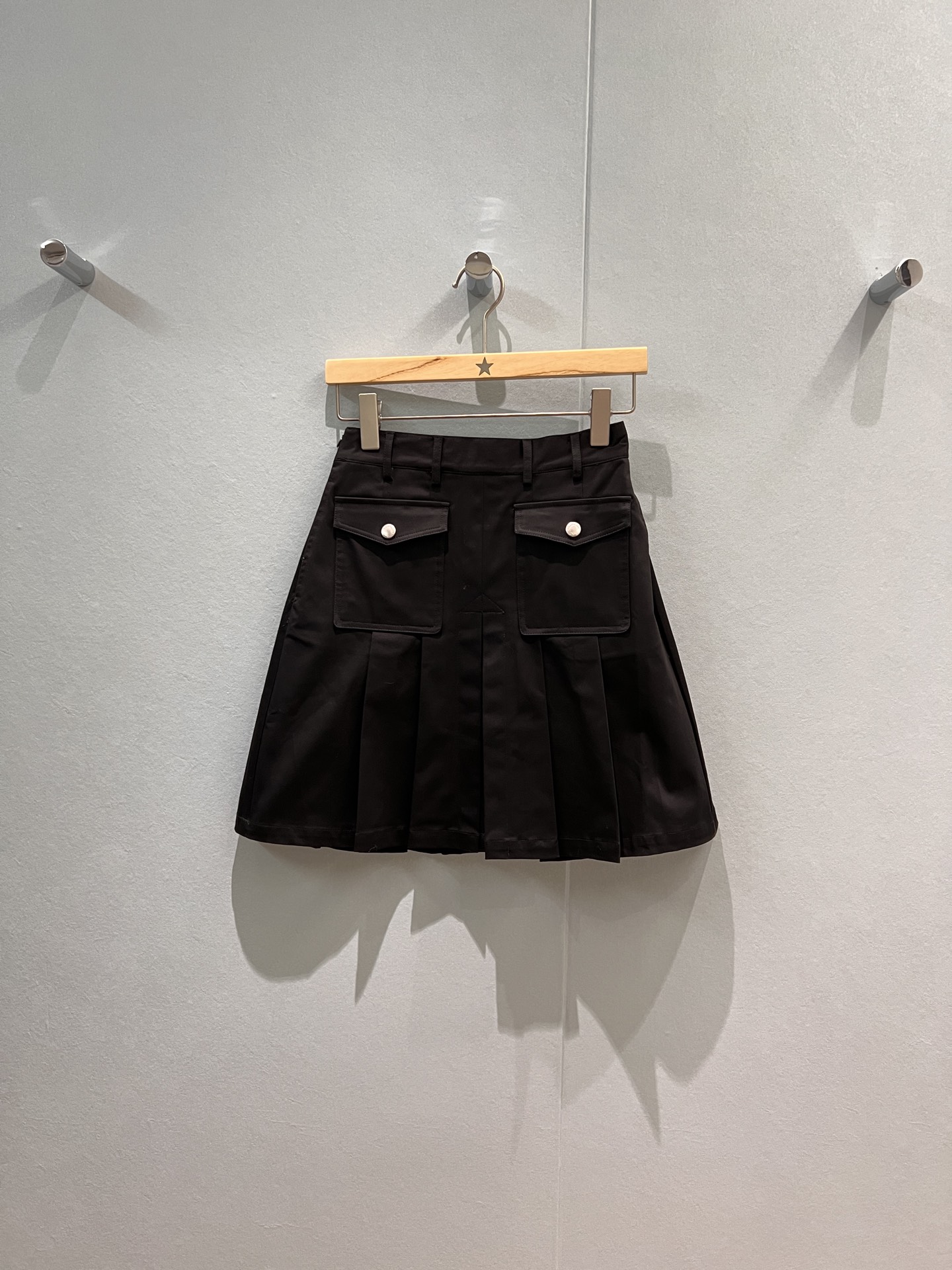 NO:474672,New flip pocket decoration spliced ​​pleated skirt work style college style temperament age-reducing casual and versatile S-XL, skirts, alexander wang19860909新款翻盖口袋装饰拼接百褶半裙工装风 学院风 气质减龄休闲百搭 S-XL,,skirts,alexander wang,Women's clothing