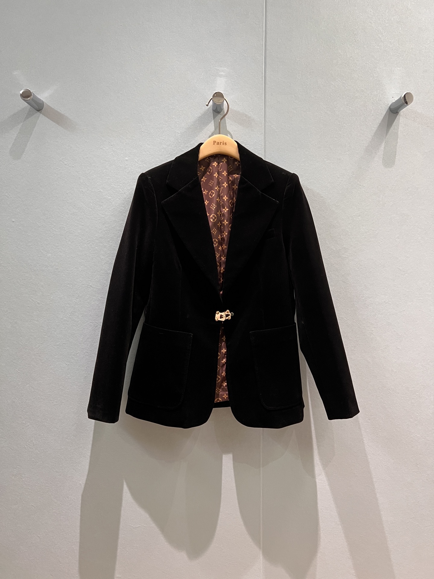 NO:474682,New metal buckle decorative velvet jacket classic presbyterian lining Fashion commuting S-XL, Jackets & coats,alexander wang19860909新款金属嵌扣装饰丝绒外套经典老花内衬 时尚通勤 干练利落S-XL,,jackets & coats,alexander wang,Women's clothing