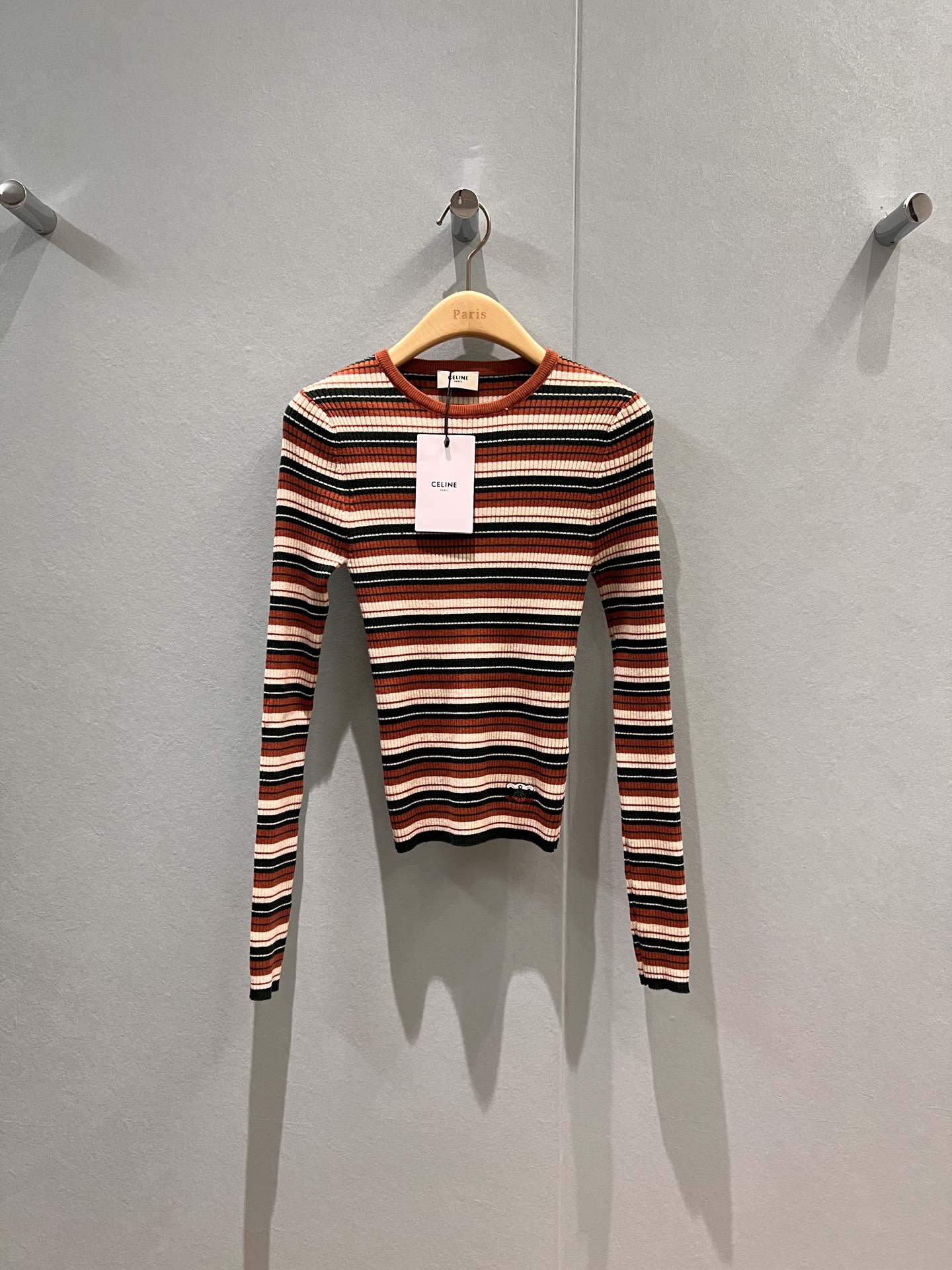NO:474712,The same style of the new Pei Zhixiu round neck color-blocked striped knitted long-sleeved top slim and slim. Hem embroidered Arc de Triomphe logo decoration fashionable and versatile SML, alexander wang19860909新款裴智秀同款 圆领拼色条纹针织长袖上衣修身显瘦 下摆刺绣凯旋门logo装饰时尚百搭 SML,,alexander wang,Women's clothing