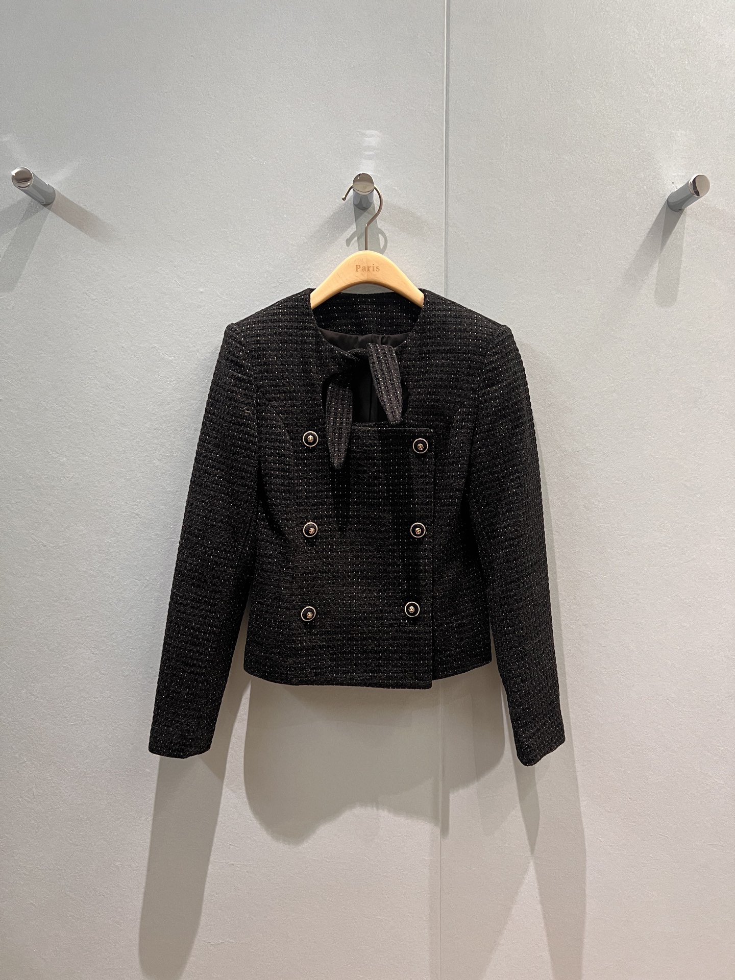 NO:477990,New French hollow knotted lace-up decoration, double-breasted jacket tweed fabric, camellia buckle, a wealthy lady, ladylike temperament, commuting and age-reducing black and white SML,, jackets & coats,alexander wang19860909新款法式镂空打结系带装饰 双排扣外套粗花呢面料 山茶花扣 千金名媛 淑女气质通勤减龄 黑色白色 SML,,jackets & coats,alexander wang,Women's clothing