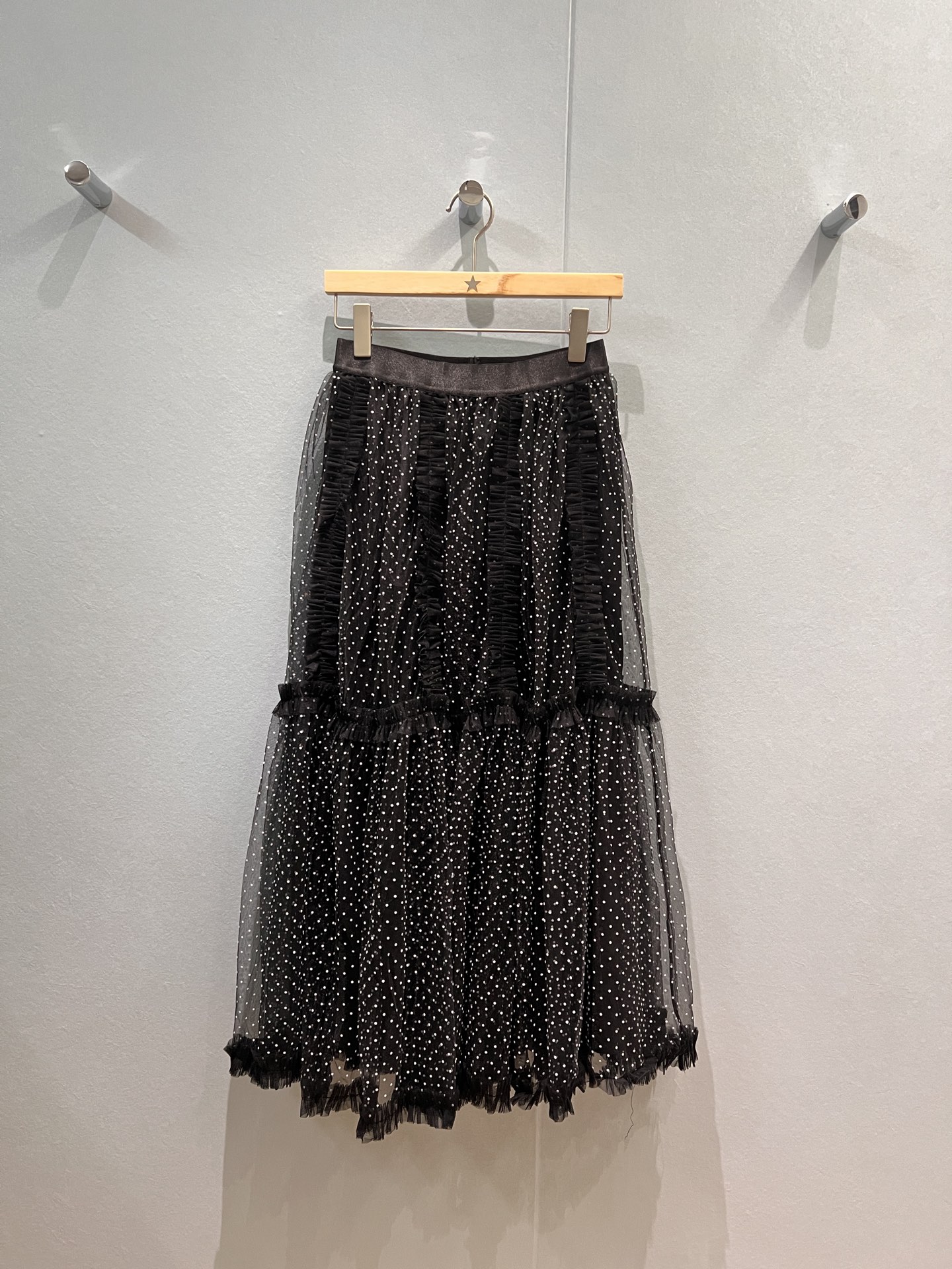 NO:477975,New contrasting color fungus lace spliced ​​flocking polka dot mesh skirt elastic waist pleated splicing design versatile temperament, essential for age reduction, elegant socialite color patchwork/black/white SML, skirts, alexander wang19860909新款撞色木耳花边拼接植绒波点网纱半裙松紧腰 褶皱拼接设计 气质百搭 减龄必备优雅名媛 拼色/黑色/白色 SML,,skirts,alexander wang,Women's clothing