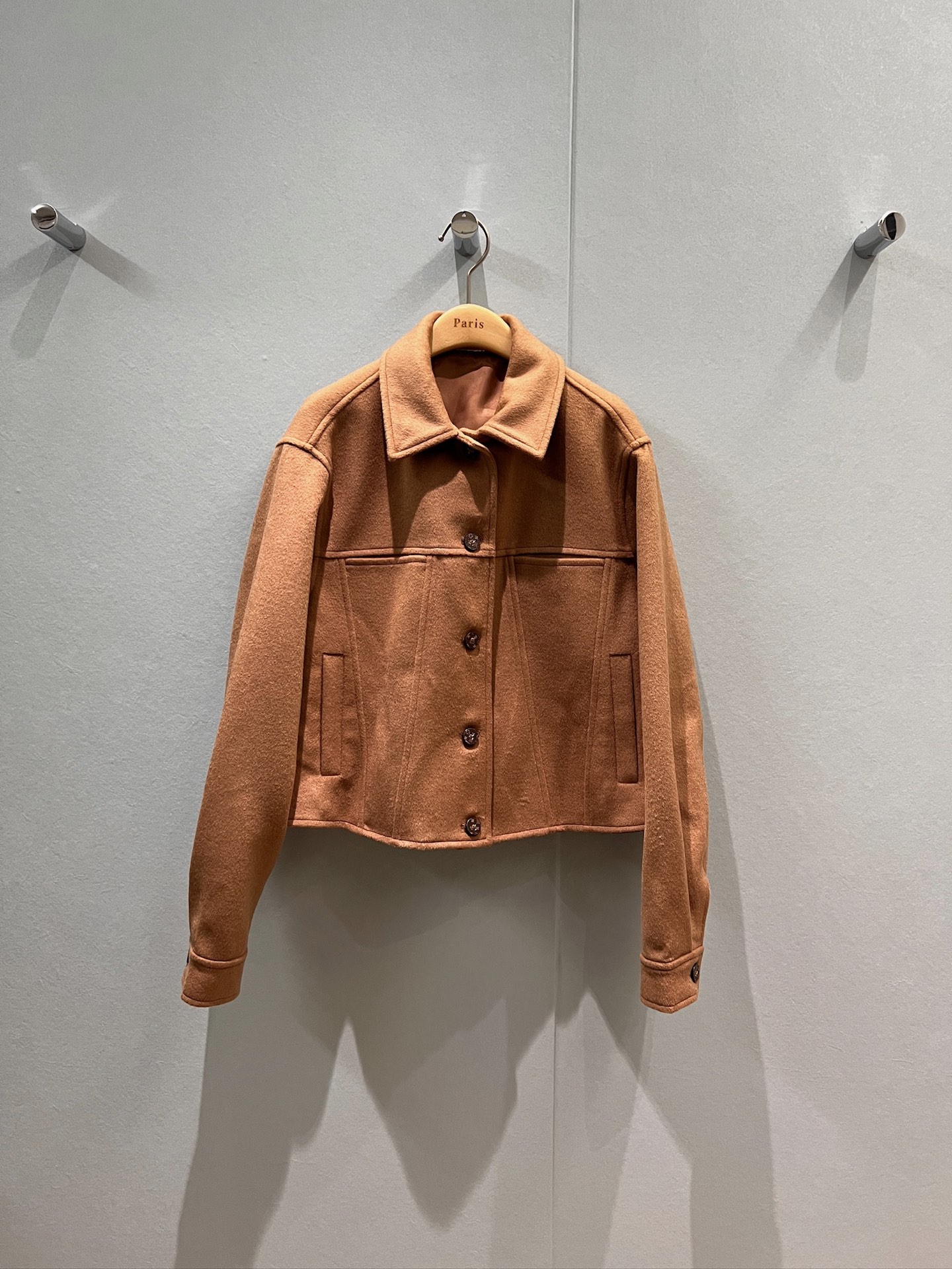 NO:483045,The same style of the new Zhuang Dafei, the same style of the catwalk wool lapel short jacket splicing and tailoring, loose and fashionable, can be matched with the same style of the dress SML,, skirts, jackets & coats,alexander wang19860909新款庄达菲同款 走秀 羊毛呢子翻领短款外套拼接剪裁 宽松时尚可搭配同款连衣裙 SML,,skirts,jackets & coats,alexander wang,Women's clothing