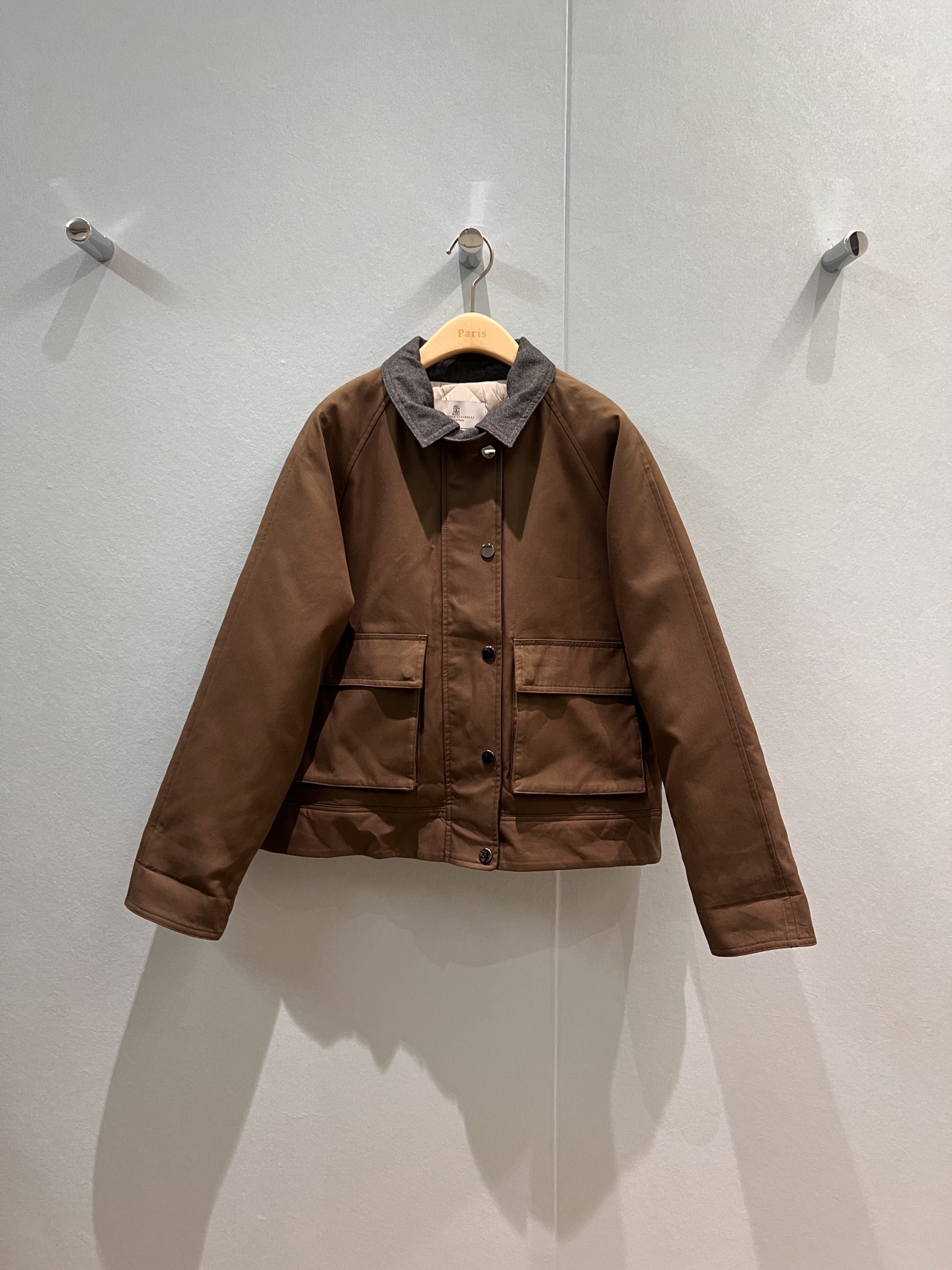 NO:484942,BC new color-blocking lapel jaw strap decorative cotton jacket jacket classic bead chain decoration Maillard slack feeling lazy and versatile, big pockets on both sides casual and cool SML,, jackets & coats, jackets & coats, alexander wang19860909BC新款拼色翻领颌带装饰棉服夹克外套经典珠链装饰 美拉德 松弛感 慵懒百搭 两侧大口袋 休闲帅酷SML,,jackets & coats,jackets & coats,alexander wang,Women's clothing