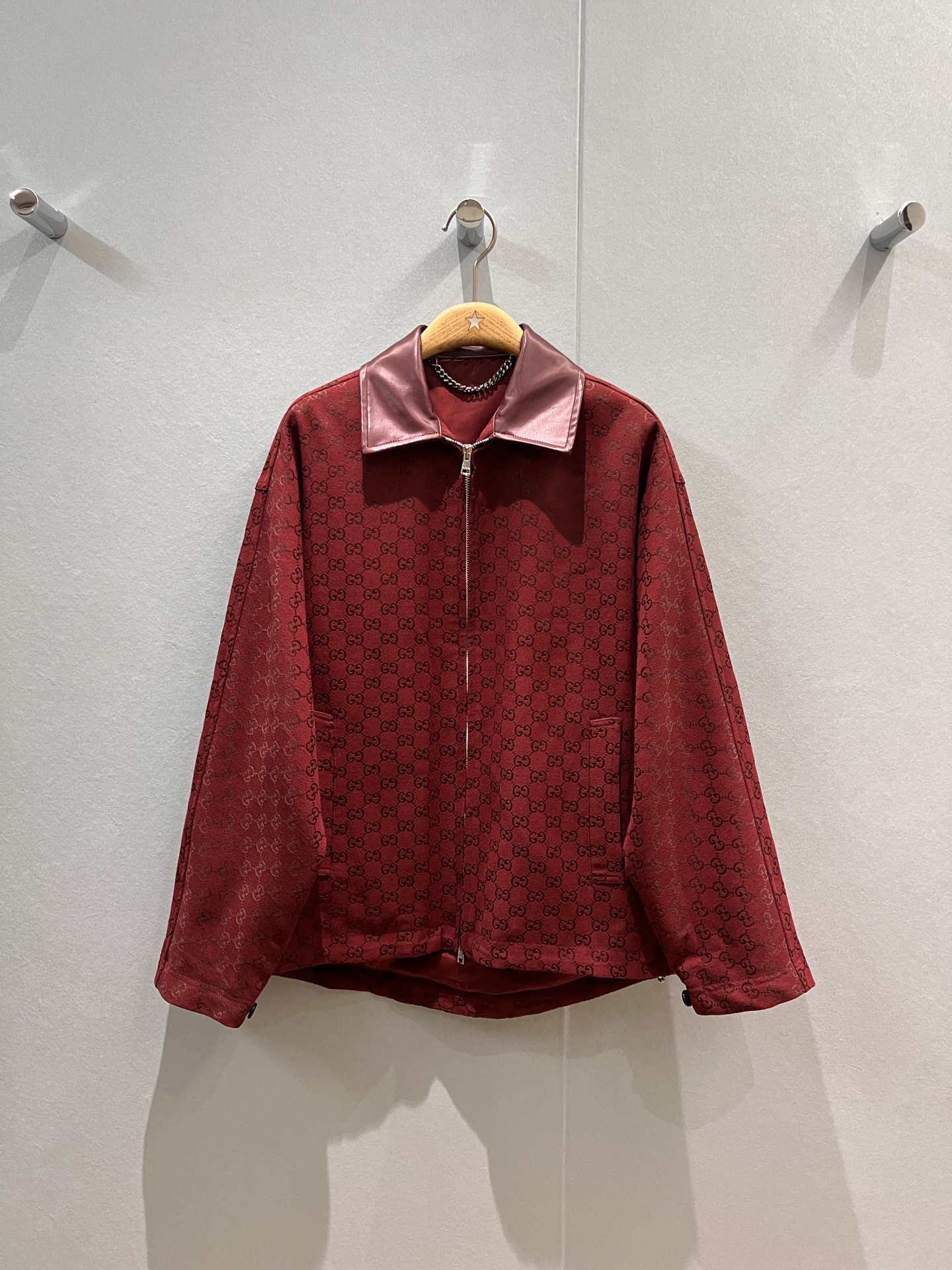 NO:485940,New double G jacquard spliced ​​leather collar silhouette jacket loose and casual, hem drawstring adjust waist, paired with shorts or trousers, cool and age-reducing S-XL, shorts, jackets & coats, alexander wang19860909新款双G提花拼接皮领廓形外套宽松休闲 下摆抽绳调节收腰 搭短裤或西裤甜酷减龄 S-XL,,shorts,jackets & coats,alexander wang,Women's clothing