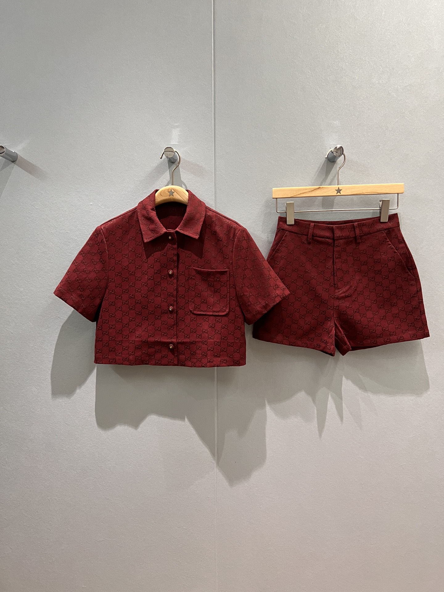 NO:485928,Jackets New double G jacquard shorts jacket same style suit shorts Double G buckles Fashion classic temperament versatile age-reducing essentials S-XL, shorts, jackets & coats, business suit, alexander wang19860909外套 短裤新款双G提花短款外套同款西装短裤 双G包扣 时尚经典 气质百搭 减龄必备 S-XL,,shorts,jackets & coats,business suit,alexander wang,Women's clothing