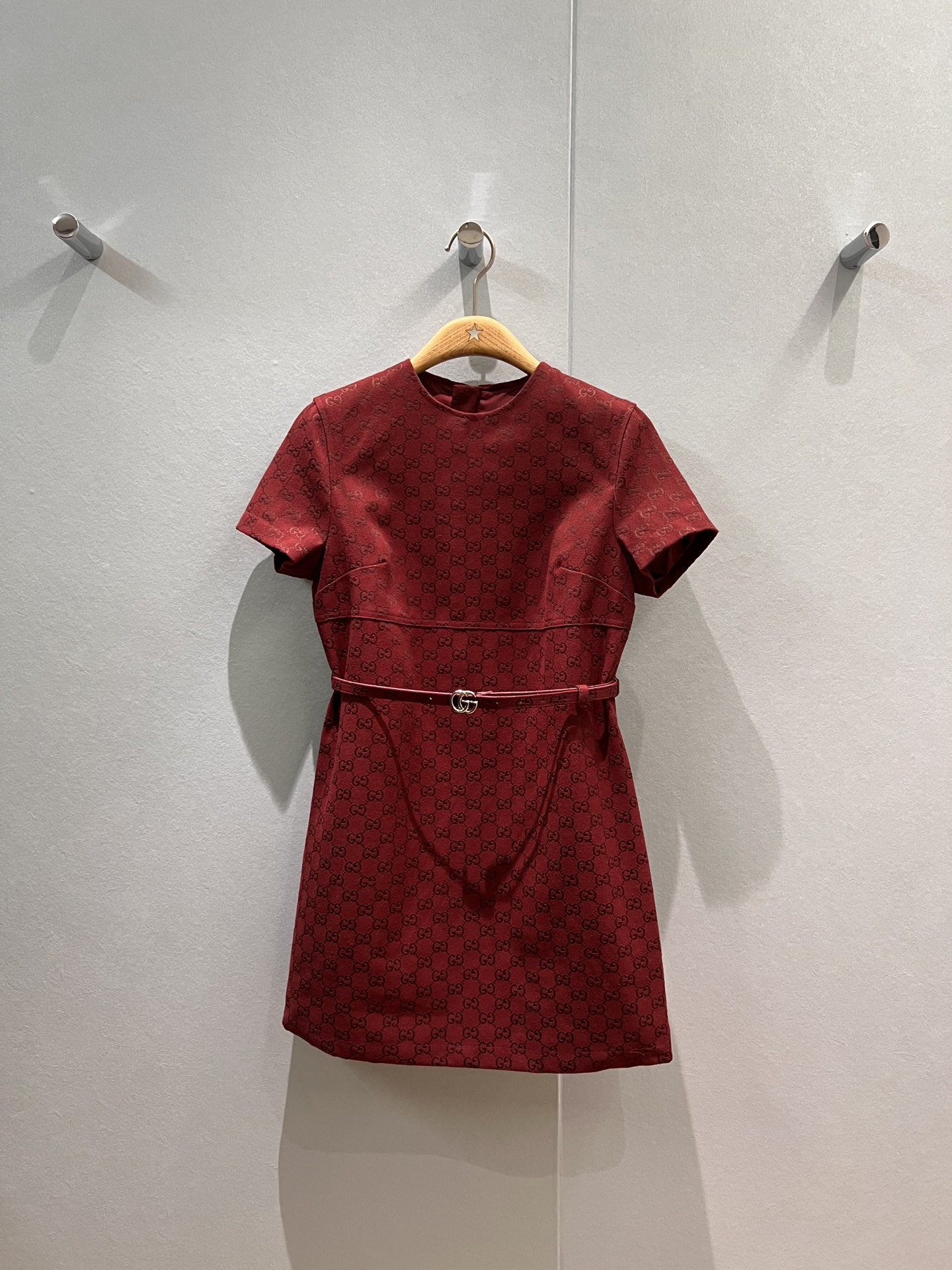 NO:485895,New double G jacquard short-sleeved dress with double G belts and pockets on both sides Simple temperament Commuting elegant and fashionable and age-reducing S-XL, skirts, T-shirt, alexander wang19860909新款双G提花短袖连衣裙 系双g腰带搭配两侧有口袋 简约气质 通勤优雅时尚减龄 S-XL,,skirts,T-shirt,alexander wang,Women's clothing