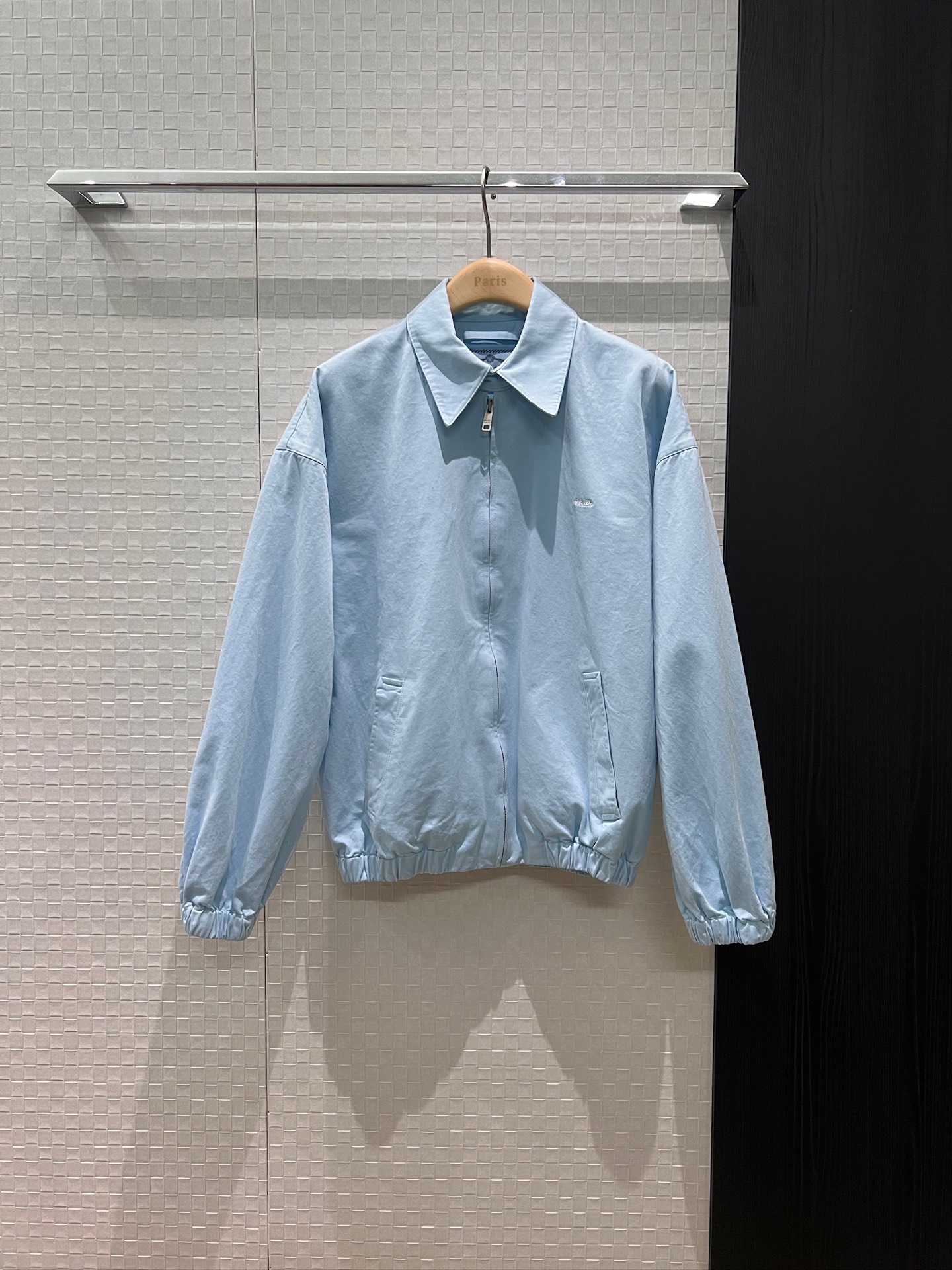 NO:492073,New style show, same style as celebrity, old cadre style, lapel loose jacket jacket hem waist design, inner inverted triangle pocket decoration, casual and versatile blue pink SML,, jackets & coats, jackets & coats, alexander wang19860909新款走秀 明星同款 老干部风 翻领宽松夹克外套下摆收腰设计 内里倒三角口袋装饰 休闲百搭蓝色粉色 SML,,jackets & coats,jackets & coats,alexander wang,Women's clothing