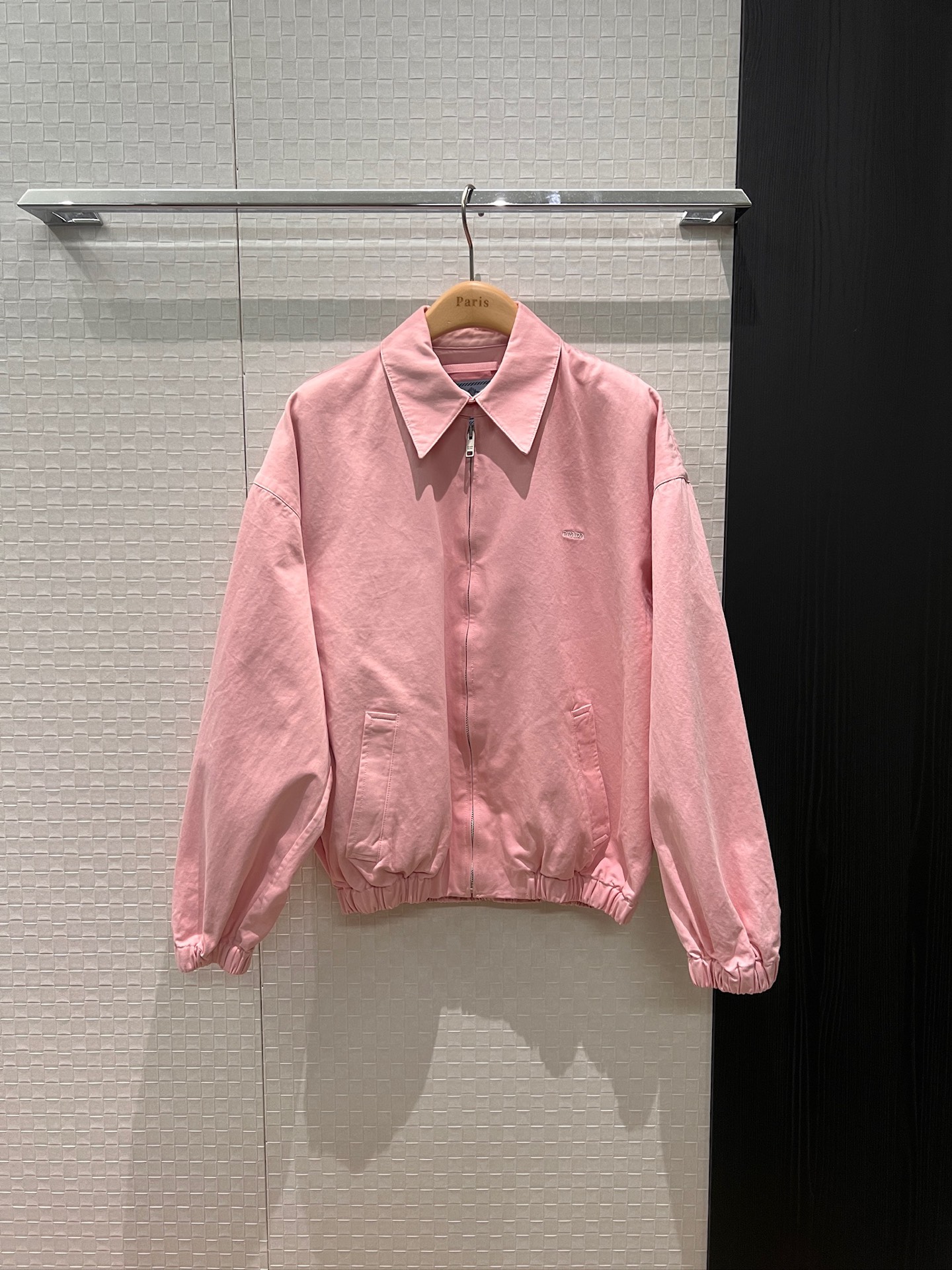 NO:492020,New style show, same style as celebrity, old cadre style, lapel loose jacket jacket hem waist design, inner inverted triangle pocket decoration, casual and versatile blue pink SML,, jackets & coats, jackets & coats, alexander wang19860909新款走秀 明星同款 老干部风 翻领宽松夹克外套下摆收腰设计 内里倒三角口袋装饰 休闲百搭蓝色粉色 SML,,jackets & coats,jackets & coats,alexander wang,Women's clothing