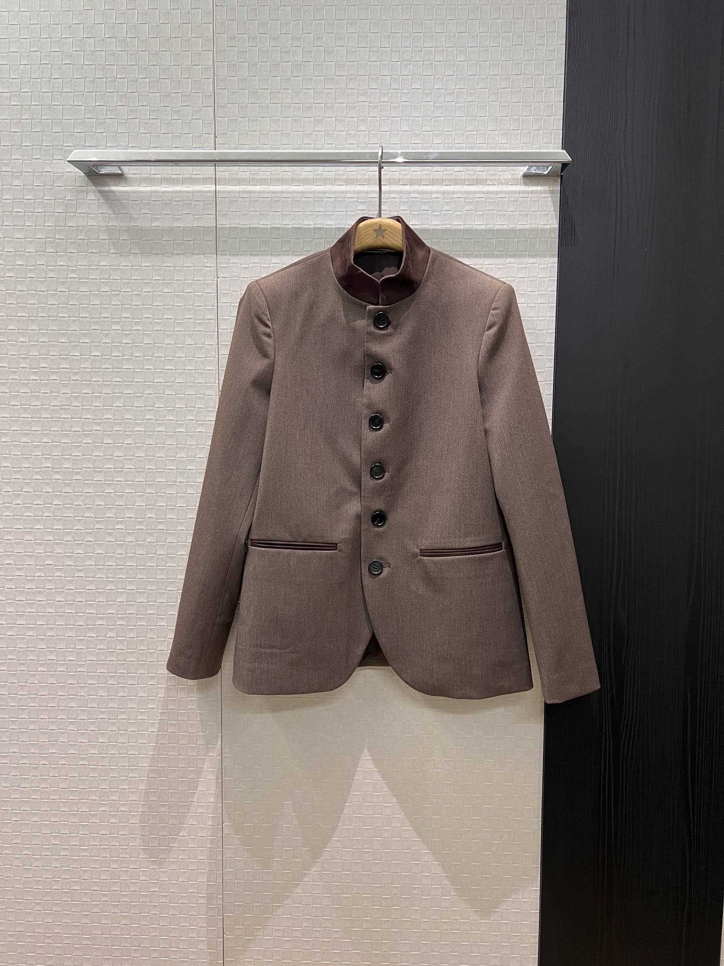 NO:496880,New LP spliced ​​suede small stand-up collar retro jacket old money style commuting fashion casual and versatile to match the same pleated skirt S-XL, loro piano, skirts, jackets & coats, alexander wang19860909新款LP拼接麂绒小立领复古外套老钱风 通勤时尚 休闲百搭可搭同款百褶半裙 S-XL,,loro piana,skirts,jackets & coats,alexander wang,Women's clothing