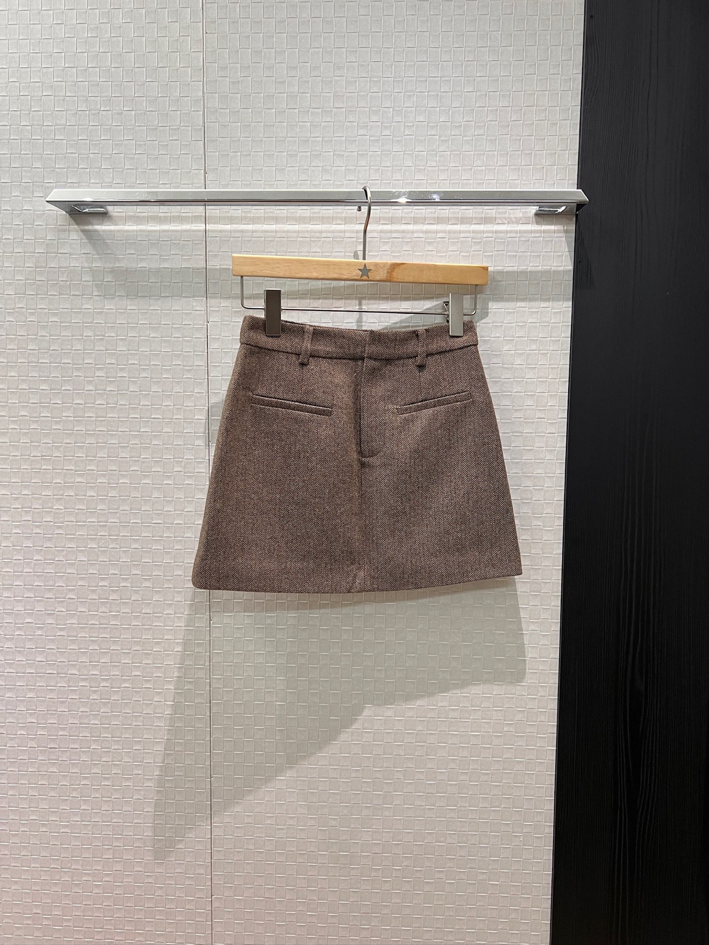 NO:498674,New style wool suit skirt A-line short skirt Simple and fashionable commuting versatile and can match the same suit jacket SML, skirts, jackets & coats, business suit, alexander wang19860909新款人纹羊毛西装半裙A字短裙 简约时尚 通勤百搭可搭同款西装外套 SML,,skirts,jackets & coats,business suit,alexander wang,Women's clothing