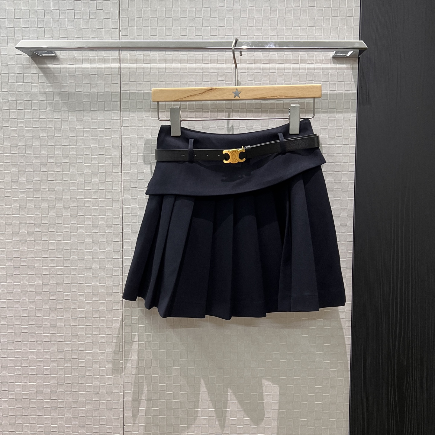 NO:504488,New spliced ​​ruffle fake two-piece design Arc de Triomphe belt pleated skirt lining shorts casual and versatile age-reducing necessities Black dark blue dark gray brown S-XL, skirts, shorts, alexander wang19860909新款拼接荷叶边假两件设计 凯旋门腰带百褶半裙内衬短裤 休闲百搭减龄必备 黑色深蓝深灰咖色 S-XL,,skirts,shorts,alexander wang,Women's clothing