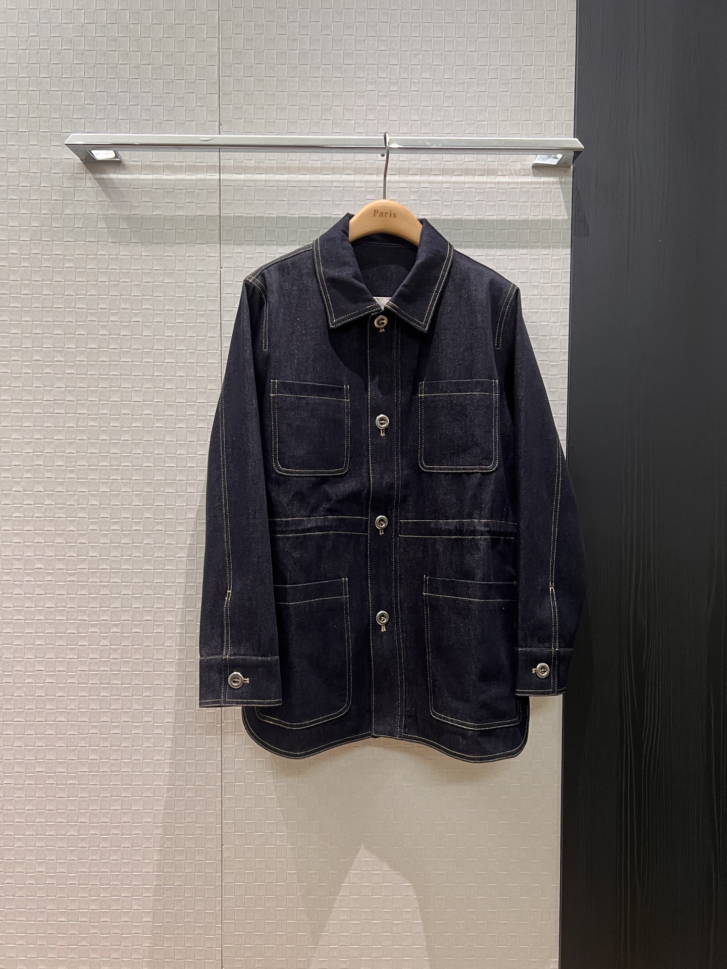 NO:508023,Lp new style is coming in lapel four-pocket denim jacket, mid-length waist drawstring waist design, classic checked lining, loose and casual, salty and sweet SML, loro piana, jackets & coats, alexander wang19860909Lp新款来袭翻领四口袋牛仔外套 中长款腰部抽绳收腰设计 经典格纹内衬宽松休闲 可盐可甜 SML,,loro piana,jackets & coats,alexander wang,Women's clothing