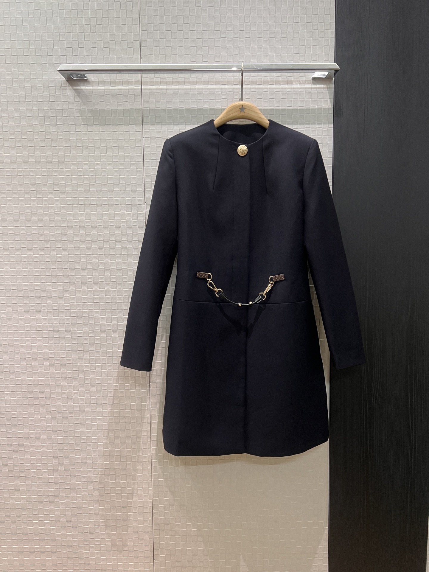 NO:517457,New French simple belt decoration mid-length wool jacket, presbyterian lining three-dimensional tailoring, slim and slim commuting, fashion brand S-XL,, jackets & coats,alexander wang19860909新款法式简洁皮带装饰中长款羊毛外套 老花内衬立体剪裁 修身显瘦通勤干练 时尚大牌 S-XL,,jackets & coats,alexander wang,Women's clothing