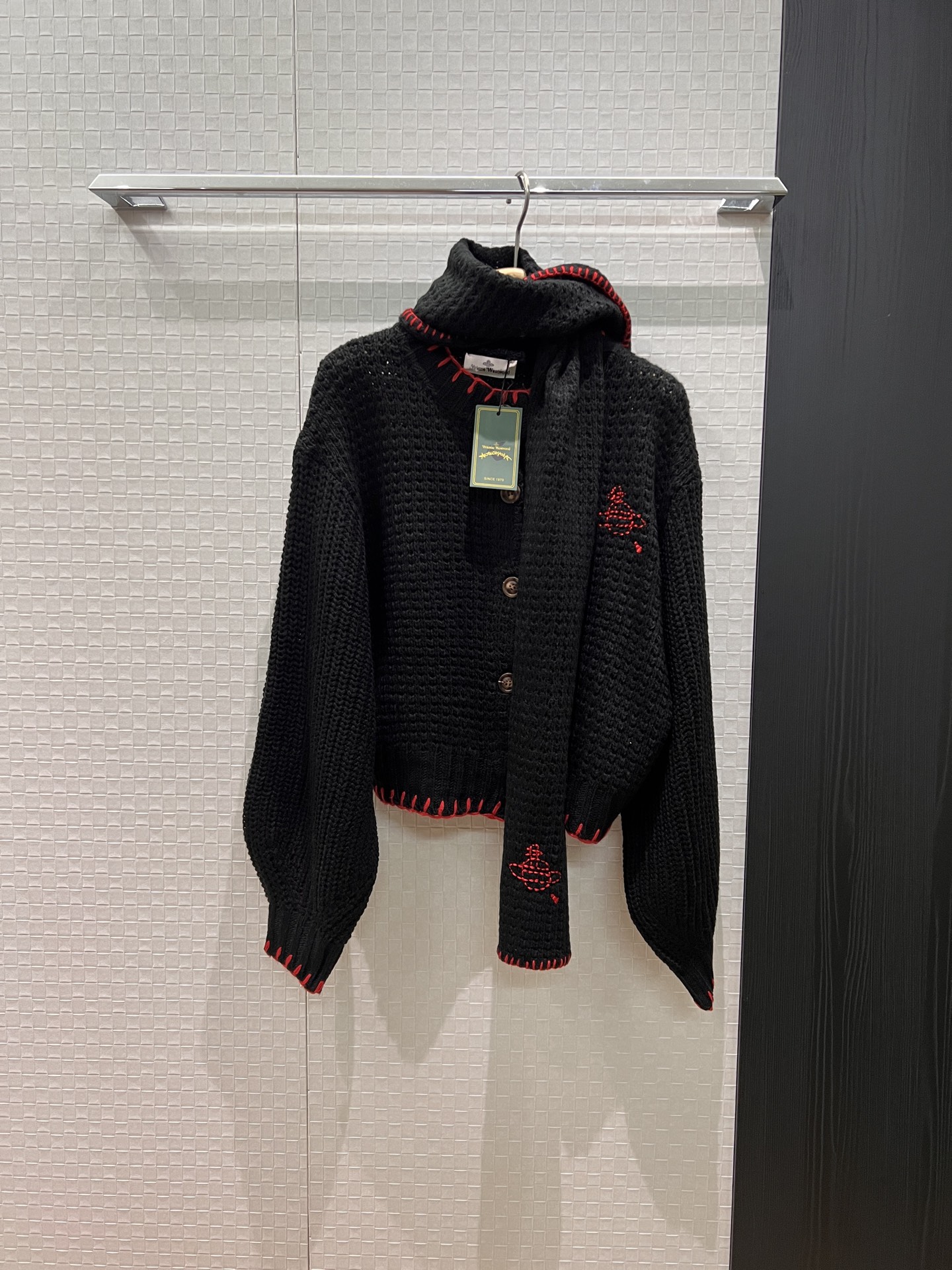 NO:545486,New Queen Mother, two-piece set, red thread embroidered thick stick needle lantern sleeve sweater cardigan jacket scarf decorative chest embroidered Saturn logo logo cute, well-behaved, loose and casual, age-reducing versatile, black/khaki SML,, jackets & coats, sweaters, alexander wang19860909新款西太后 两件套 红线刺绣粗棒针灯笼袖毛衣开衫外套围巾装饰胸前刺绣土星logo标志 可爱乖巧 宽松休闲 减龄百搭 黑色/卡其 SML,,jackets & coats,sweaters,alexander wang,Women's clothing