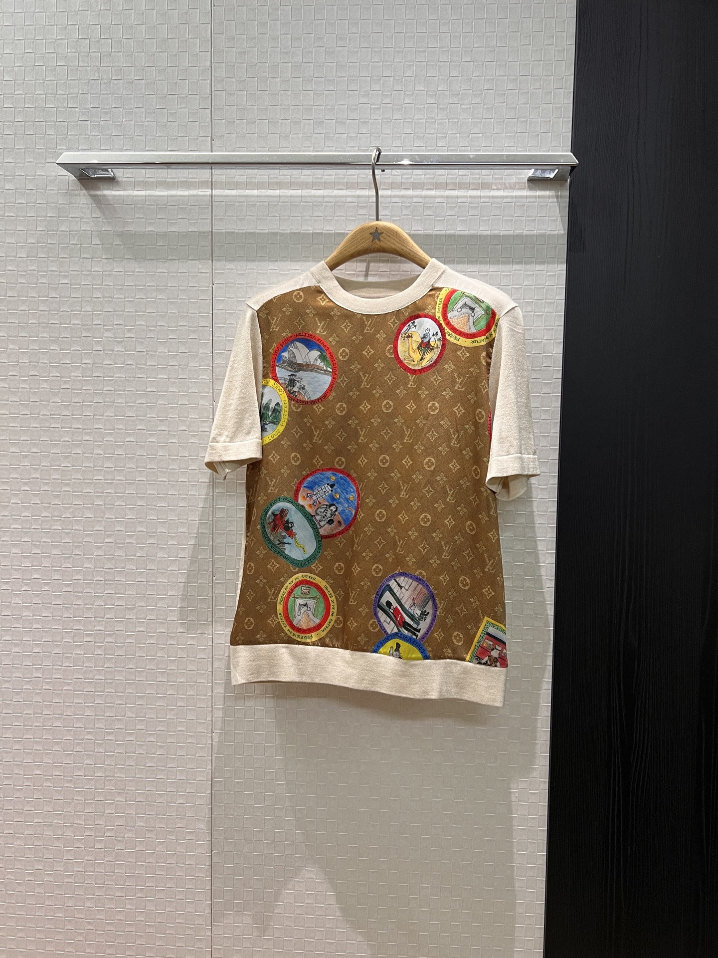 NO:560480,New cat series Presbyopia cat print spliced ​​round neck knitted short-sleeved top, fashionable for commuting, casual, simple and versatile S-XL,,T-shirt,alexander wang19860909新款猫咪系列 老花猫猫印花拼接圆领针织短袖上衣时尚通勤 气质休闲简约百搭 S-XL,,T-shirt,alexander wang,Women's clothing