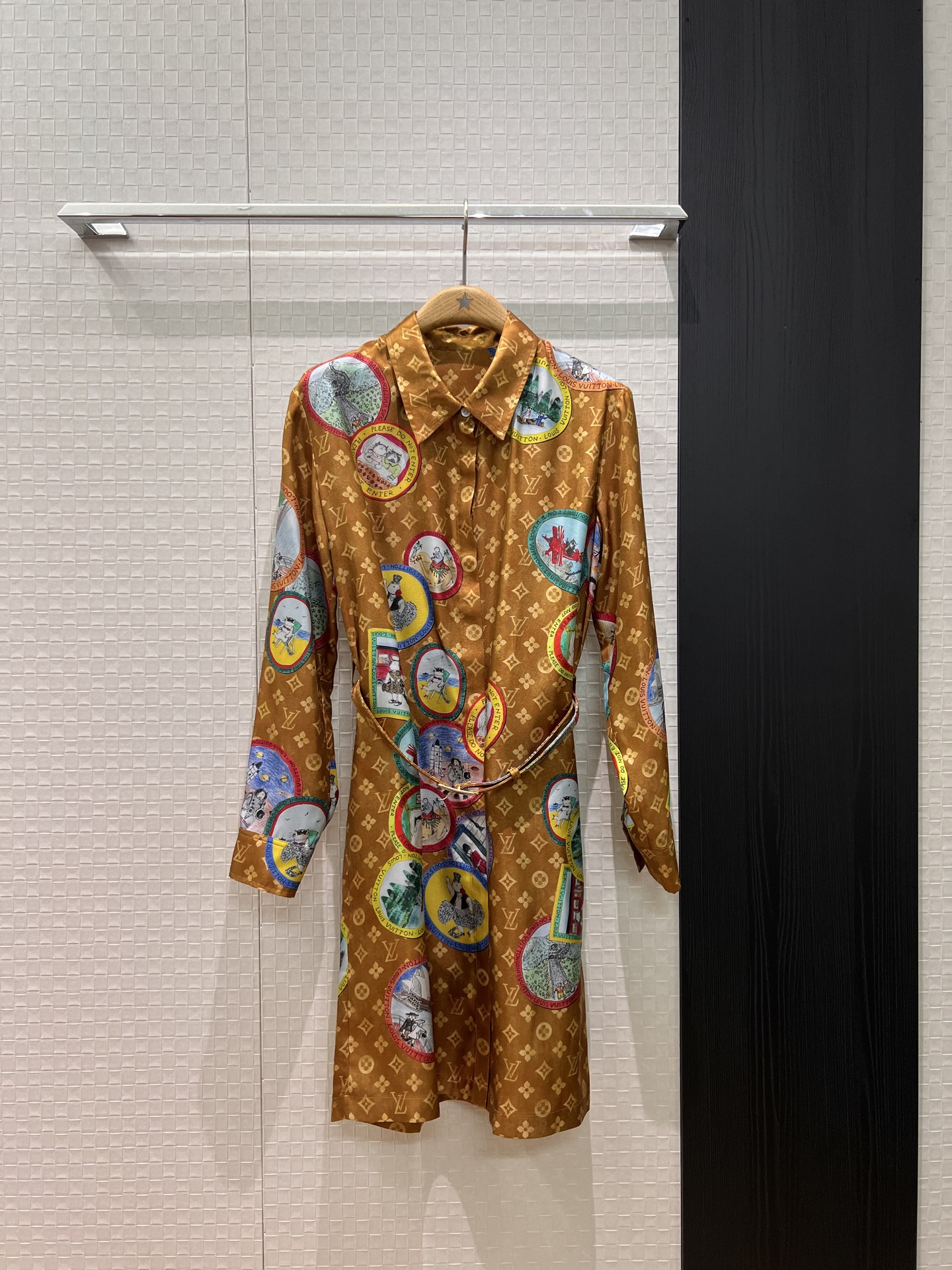 NO:566153,New Cat Series Cat Badge Presbyopia Positioning Print Silk Twill Silk Dress Heavy Silk Decorated with the same fabric belt, simple and fashionable Slimming, sweet and age-reducing celebrity temperament S-XL,,skirts,real silk,alexander wang19860909新款猫咪系列 猫猫徽章老花定位印花真丝斜纹真丝连衣裙 重磅真丝 搭配同面料腰带装饰简约时髦 修身显瘦甜美减龄 名媛气质 S-XL,,skirts,real silk,alexander wang,Women's clothing