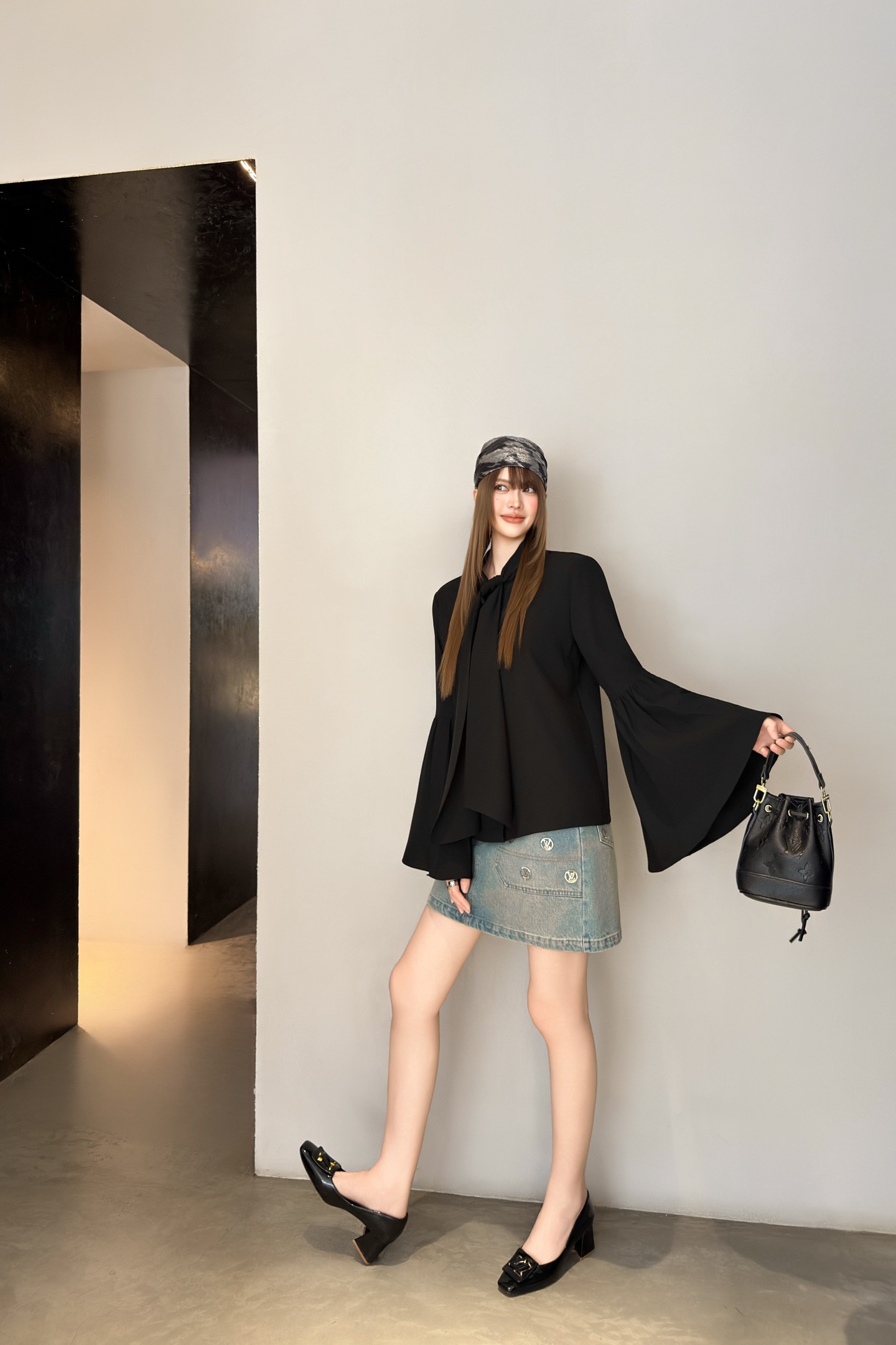 NO:607029,One set has,,alexander wang19860909一套有,,alexander wang,Women's clothing