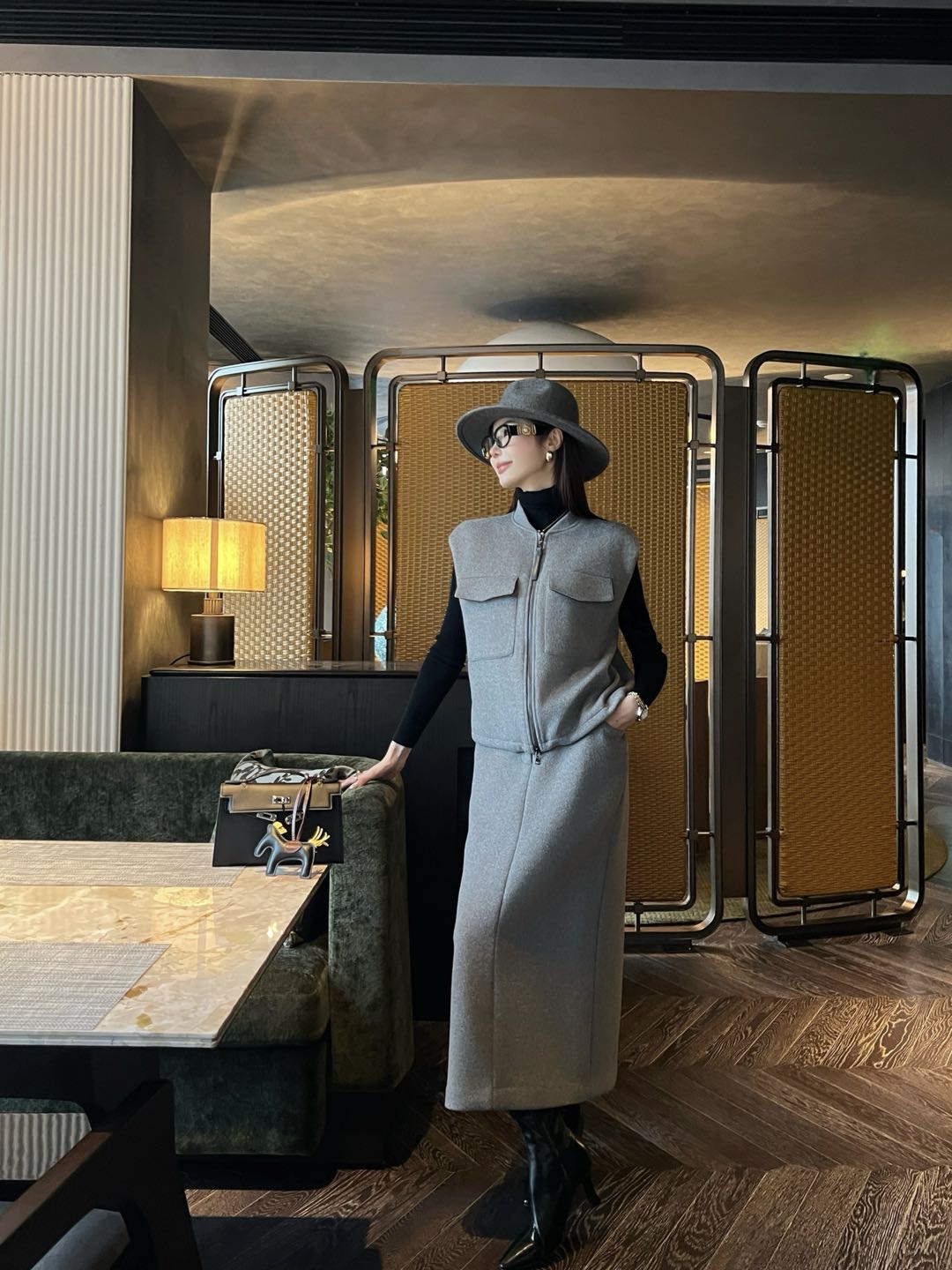 NO:611406,Vest, skirt, gray set, skirts, alexander wang19860909马甲 半裙灰色一套,,skirts,alexander wang,Women's clothing