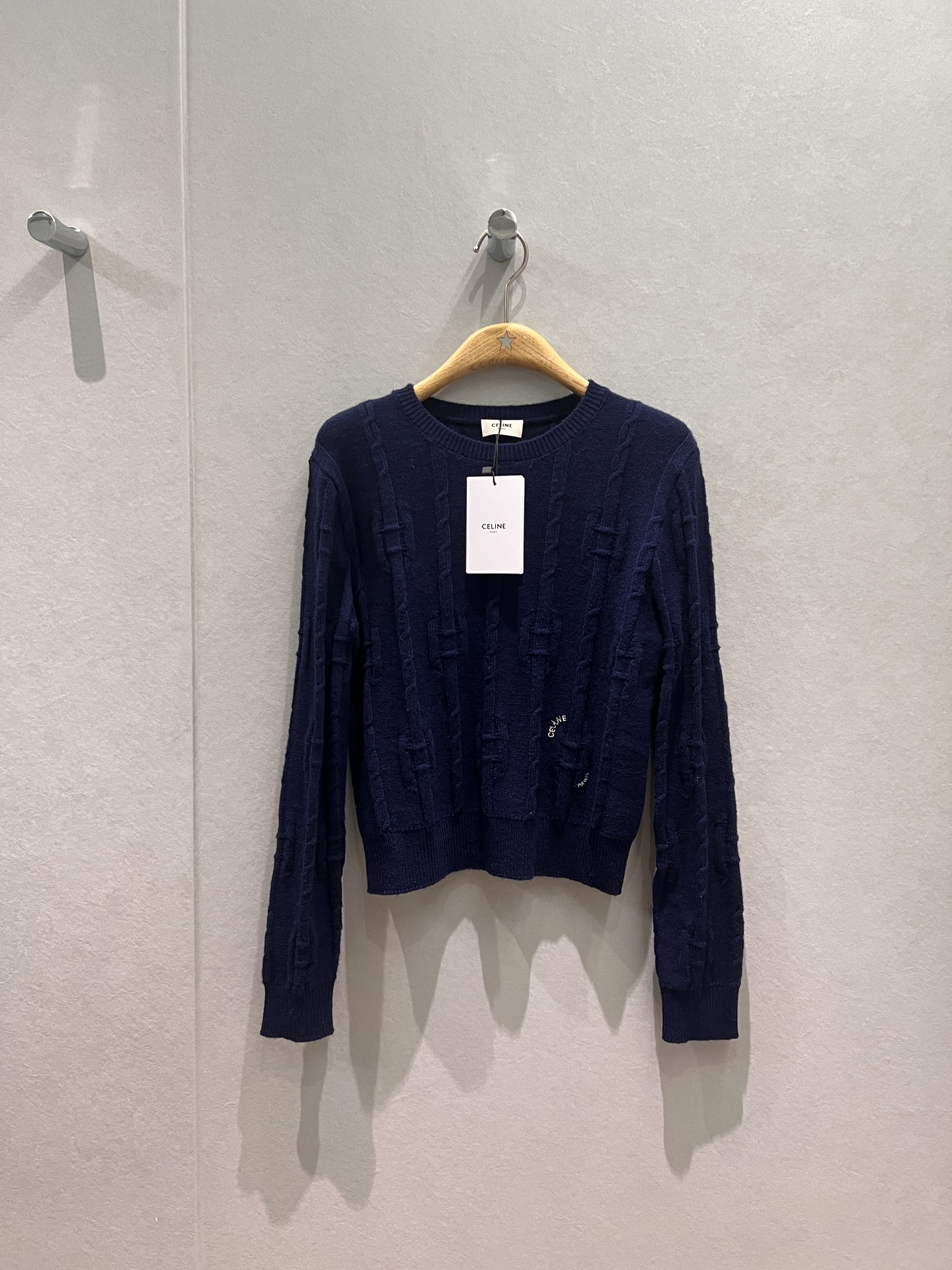 NO:621633,26 early spring new three-dimensional Arc de Triomphe logo cable wool knitted top round neck long-sleeved sweater, simple and fashionable, embroidered logo letters on the hem to reduce age and versatile, navy blue Maillard brown and bright yellow SML,,sweaters,alexander wang1986090926早春新款立体凯旋门logo绞花羊毛针织上衣圆领长袖毛衣 简约时尚 下摆刺绣logo字母减龄百搭 海军蓝美拉德棕嫩黄色 SML,,sweaters,alexander wang,Women's clothing