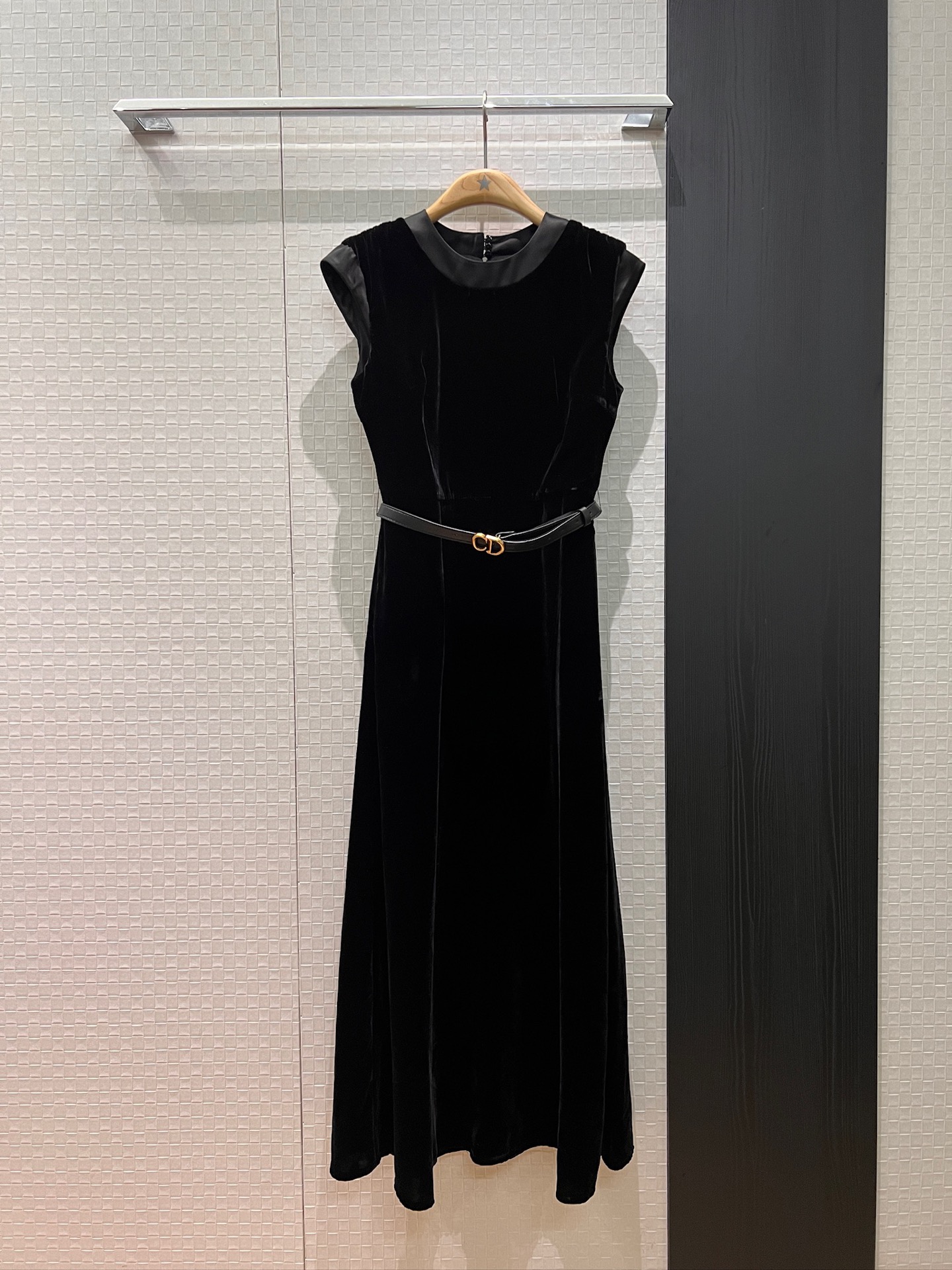 NO:624965,26 early spring Li Bingbing's same style satin spliced ​​velvet dress long skirt small dress with Cd belt three-dimensional tailoring slim fit pockets on both sides elegant temperament S-XL,,skirts,alexander wang1986090926早春李冰冰同款 缎面拼接丝绒连衣裙长裙 小礼裙配送Cd腰带 立体剪裁 修身显瘦 两侧有口袋优雅气质 S-XL,,skirts,alexander wang,Women's clothing