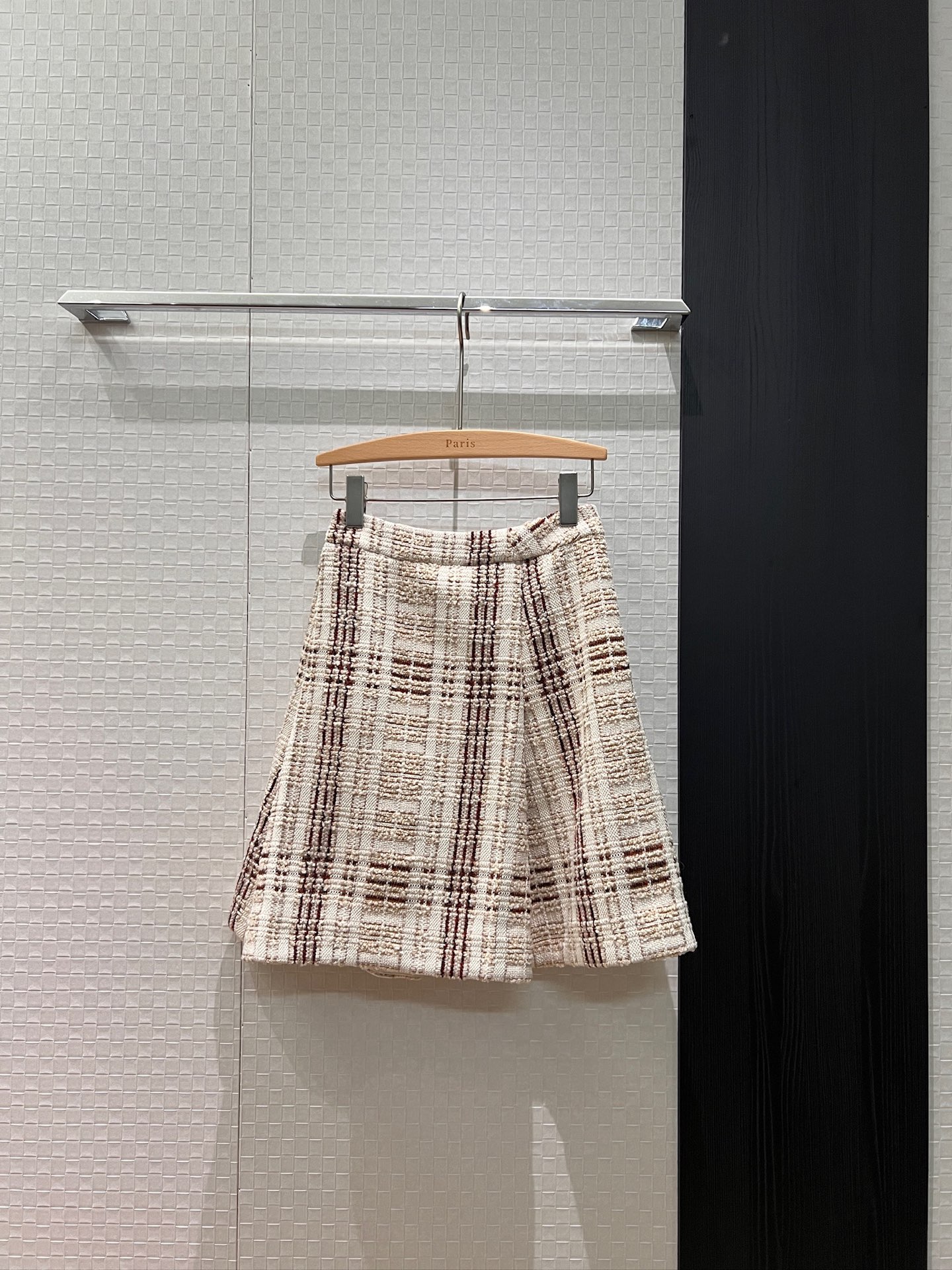 NO:655083,Lp's new retro plaid wool A-line skirt with irregular pleated design, fashionable, simple and versatile, SML,,loro piana,skirts,alexander wang19860909Lp新款复古格纹羊毛A字半裙不规则压褶设计 时尚简约气质百搭 SML,,loro piana,skirts,alexander wang,Women's clothing