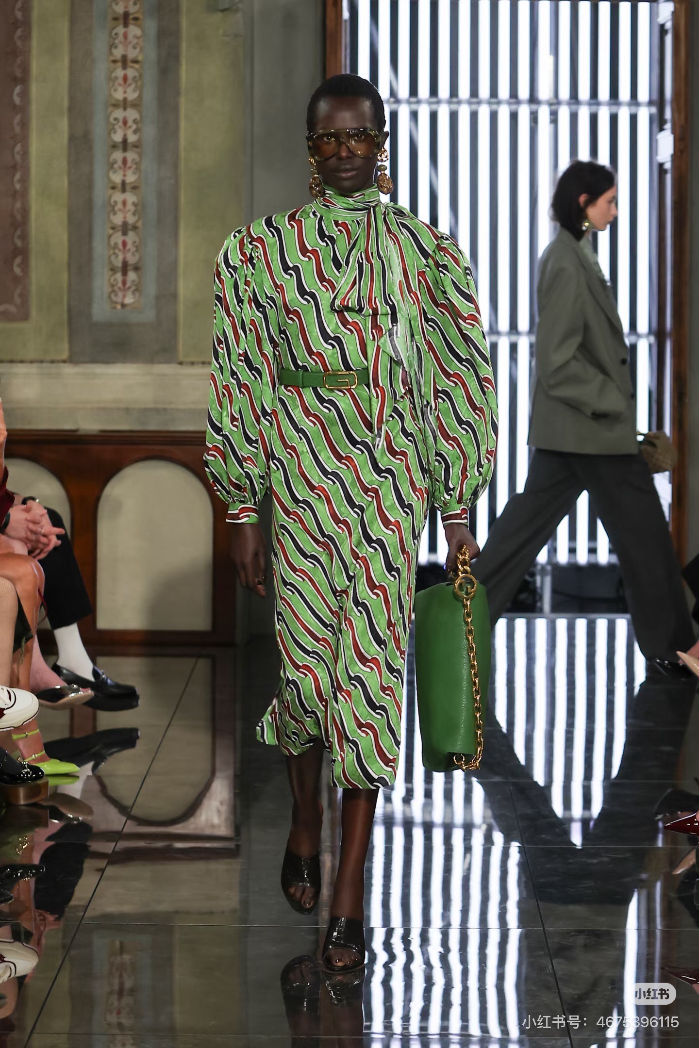 NO:663687,Xiutu,, 19860909秀图,, ,Women's clothing