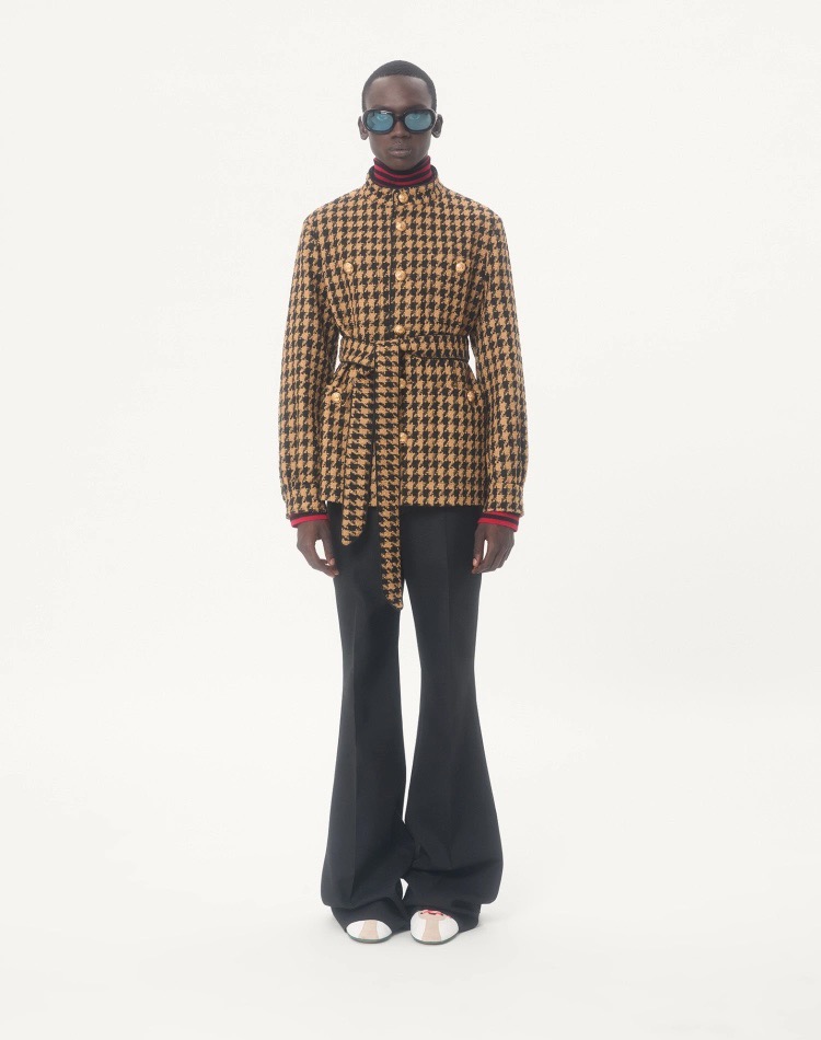 NO:685676,Counter pictures,,19860909专柜图,,,Women's clothing