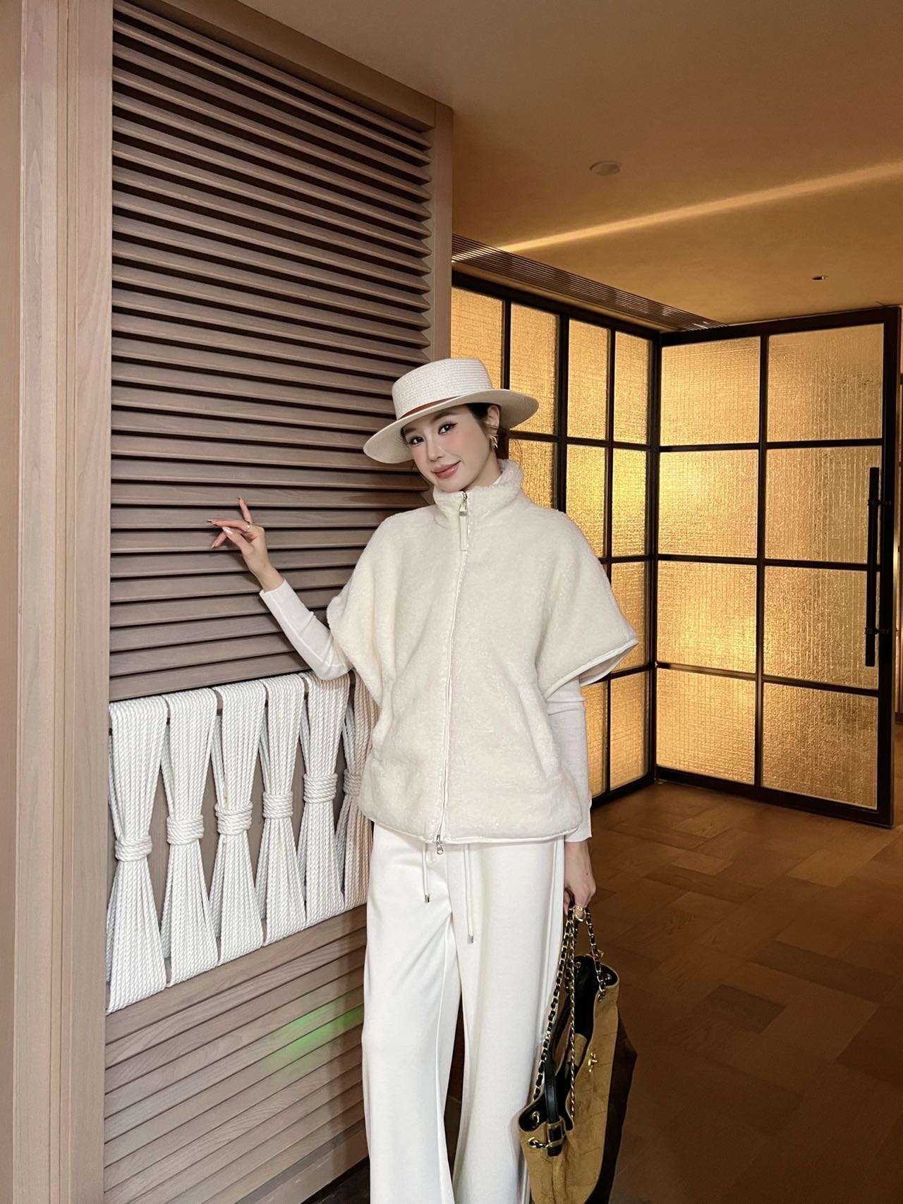 NO:686573,Upper body picture,,19860909上身图,,,Women's clothing